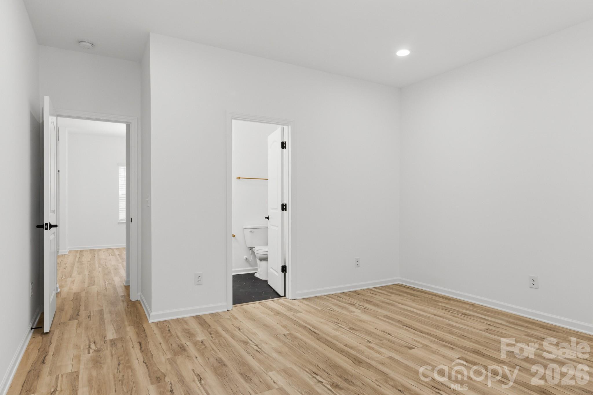 936 Scotch Meadows Loop Property Photo 28
