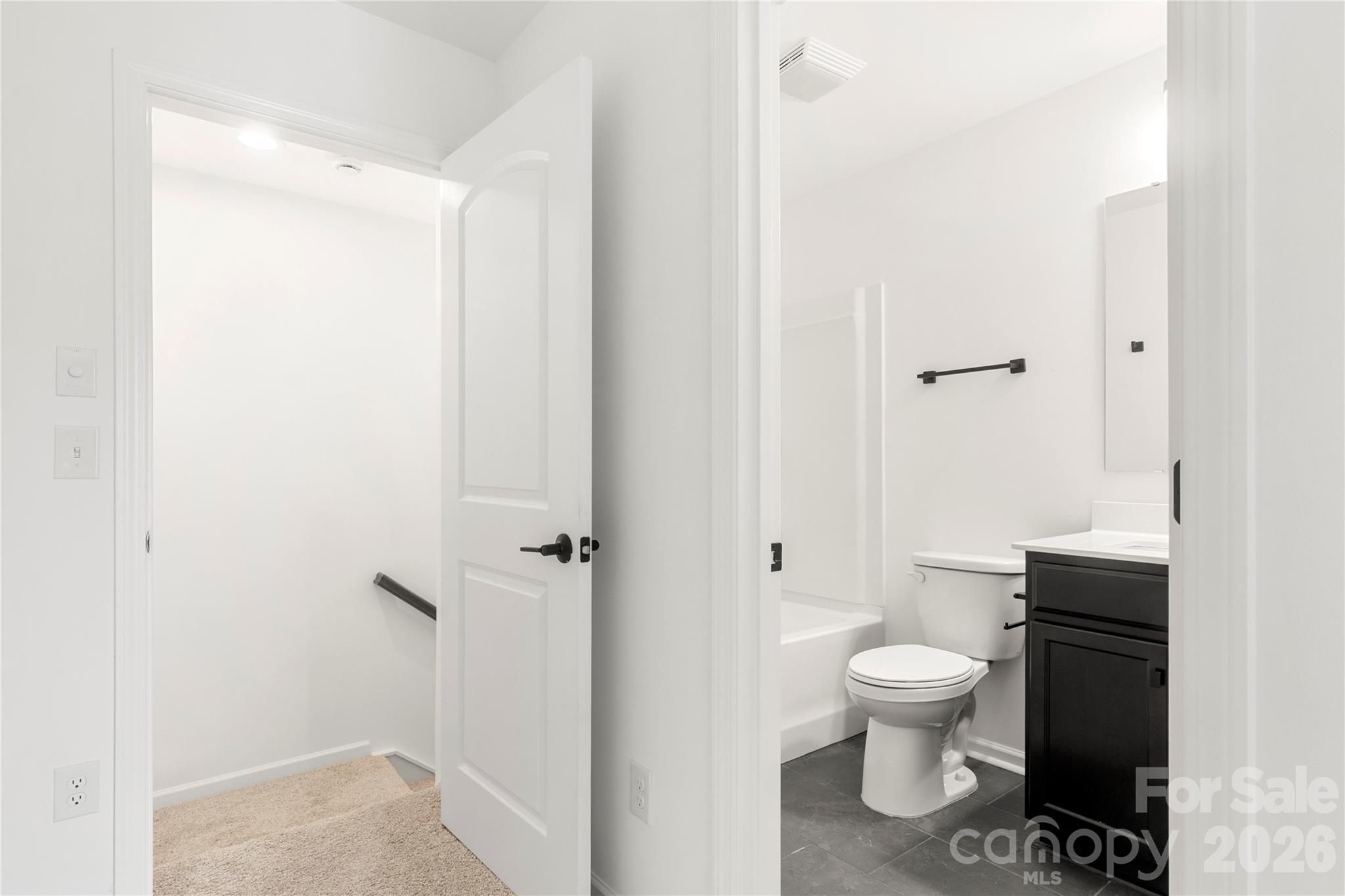 936 Scotch Meadows Loop Property Photo 34