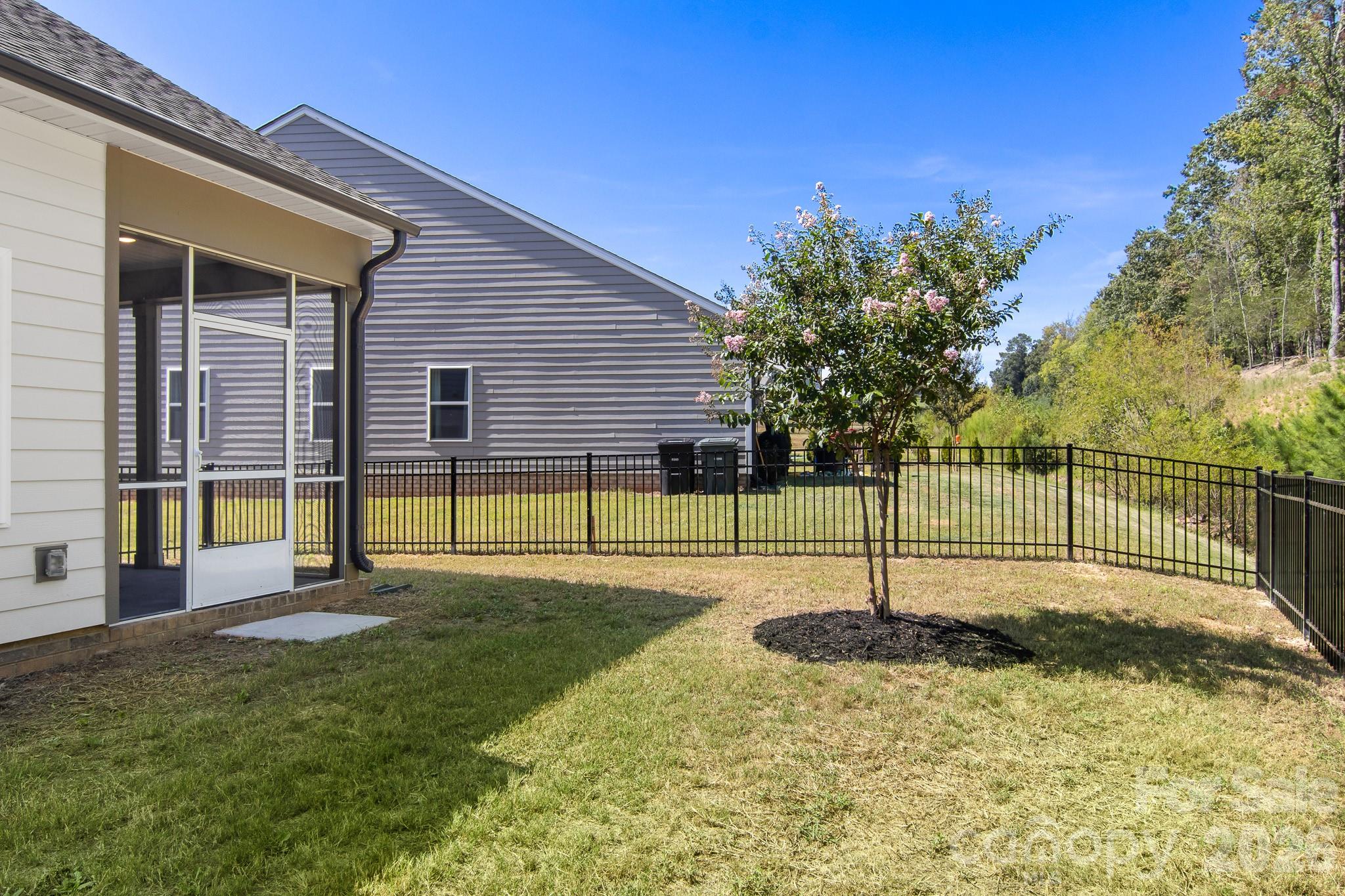 936 Scotch Meadows Loop Property Photo 39