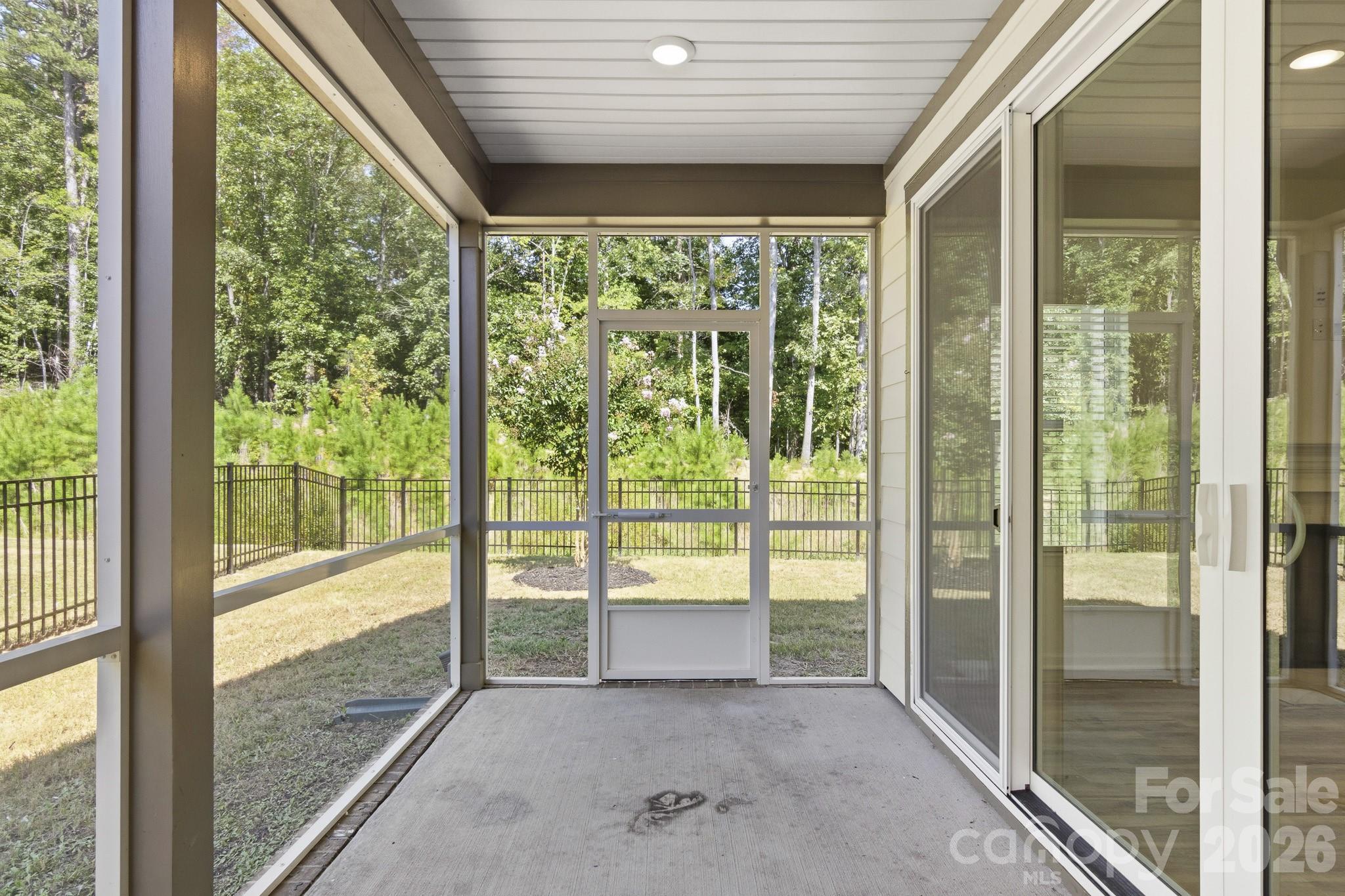 936 Scotch Meadows Loop Property Photo 39