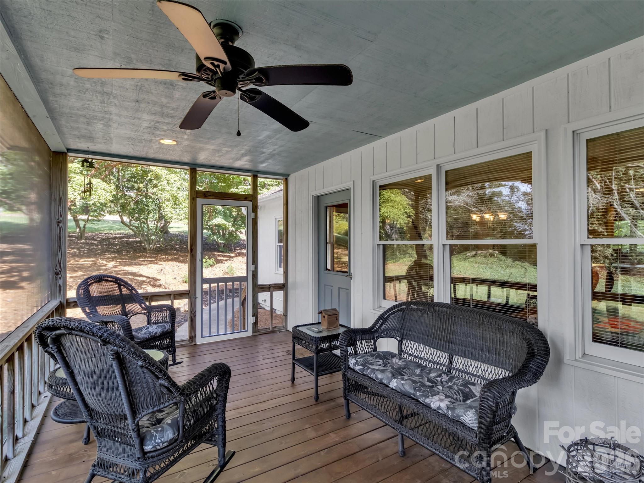 136 Buchanan Loop Property Photo 4