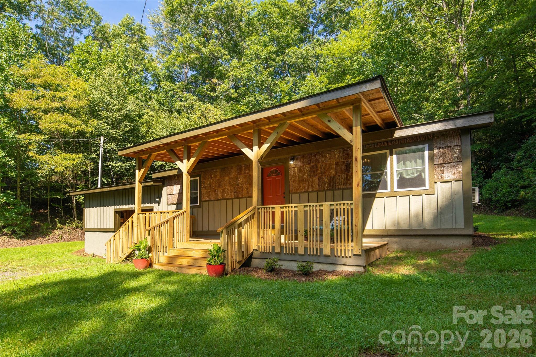 190 Hummingbird Lane