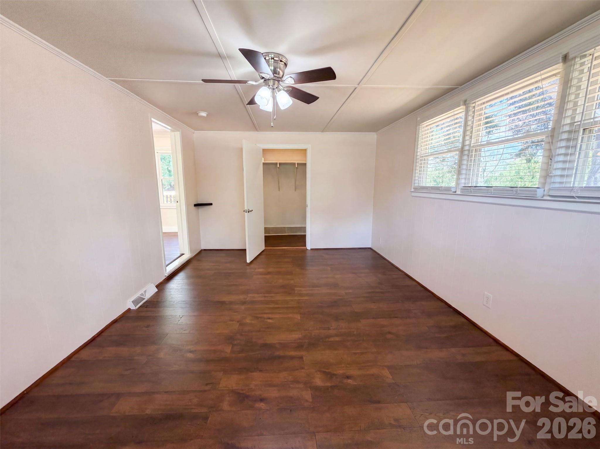 2154 Rosewood Drive Property Photo 8