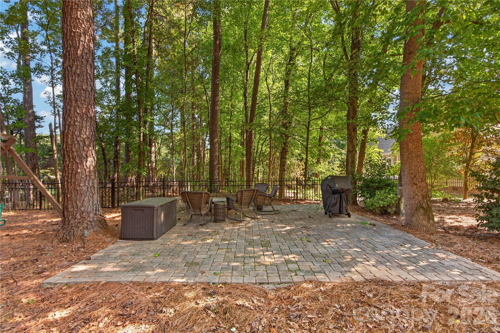 9605 White Hemlock Lane Property Photo 37