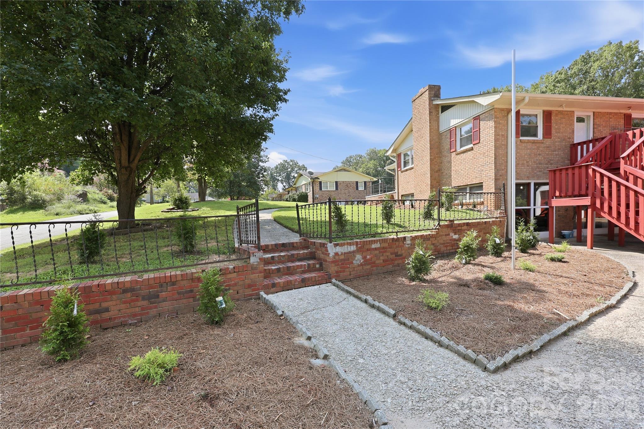 1014 Hoke Street Property Photo 13