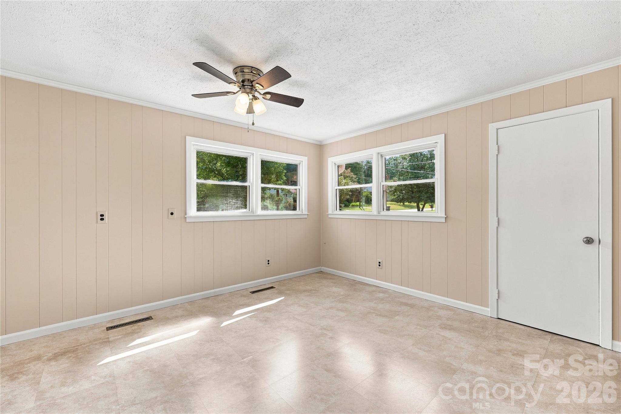 1014 Hoke Street Property Photo 24