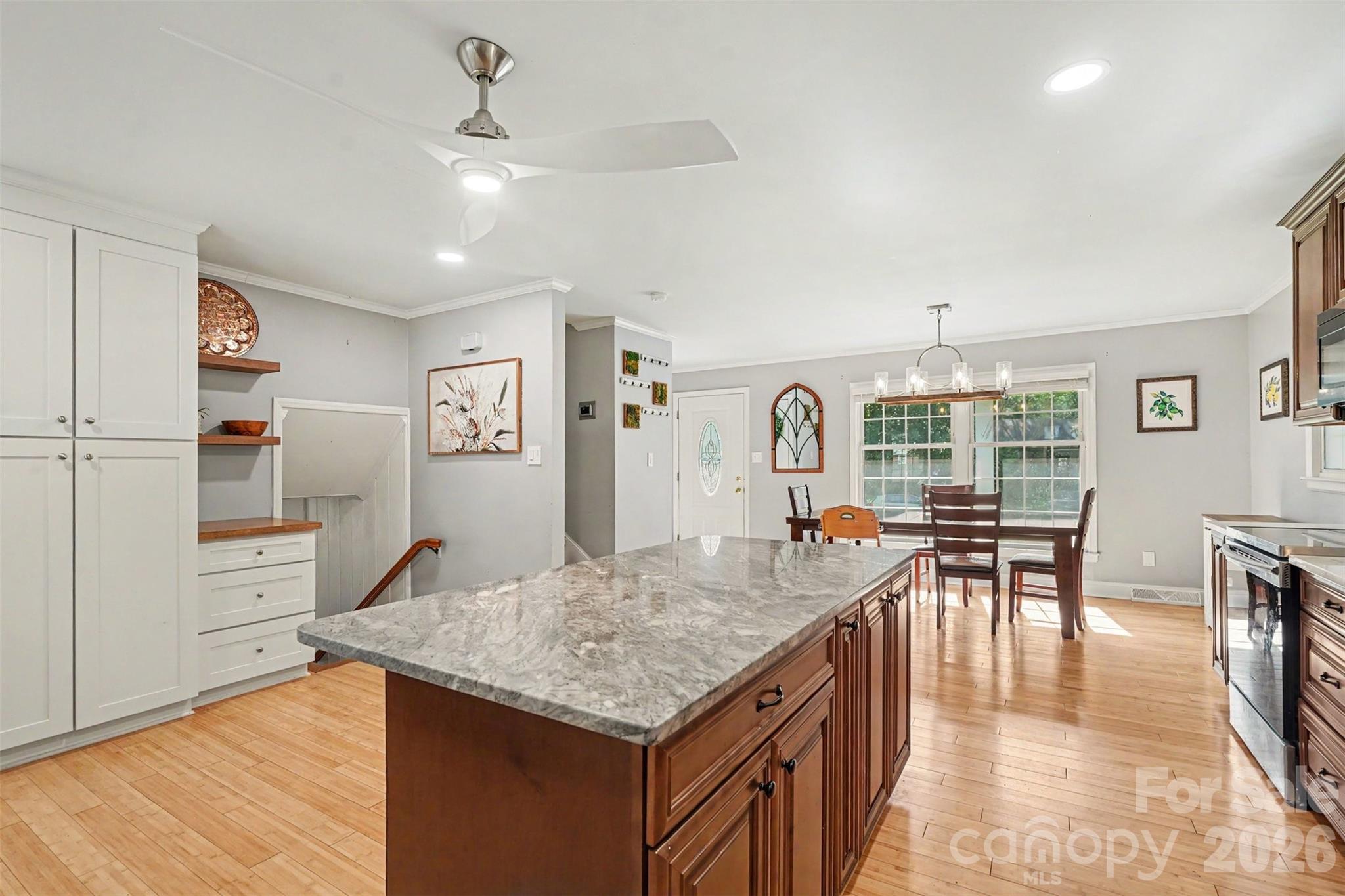 6910 Wrentree Drive Property Photo 10