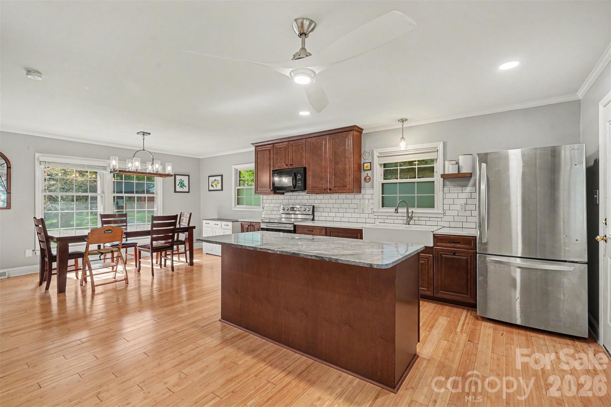 6910 Wrentree Drive Property Photo 11