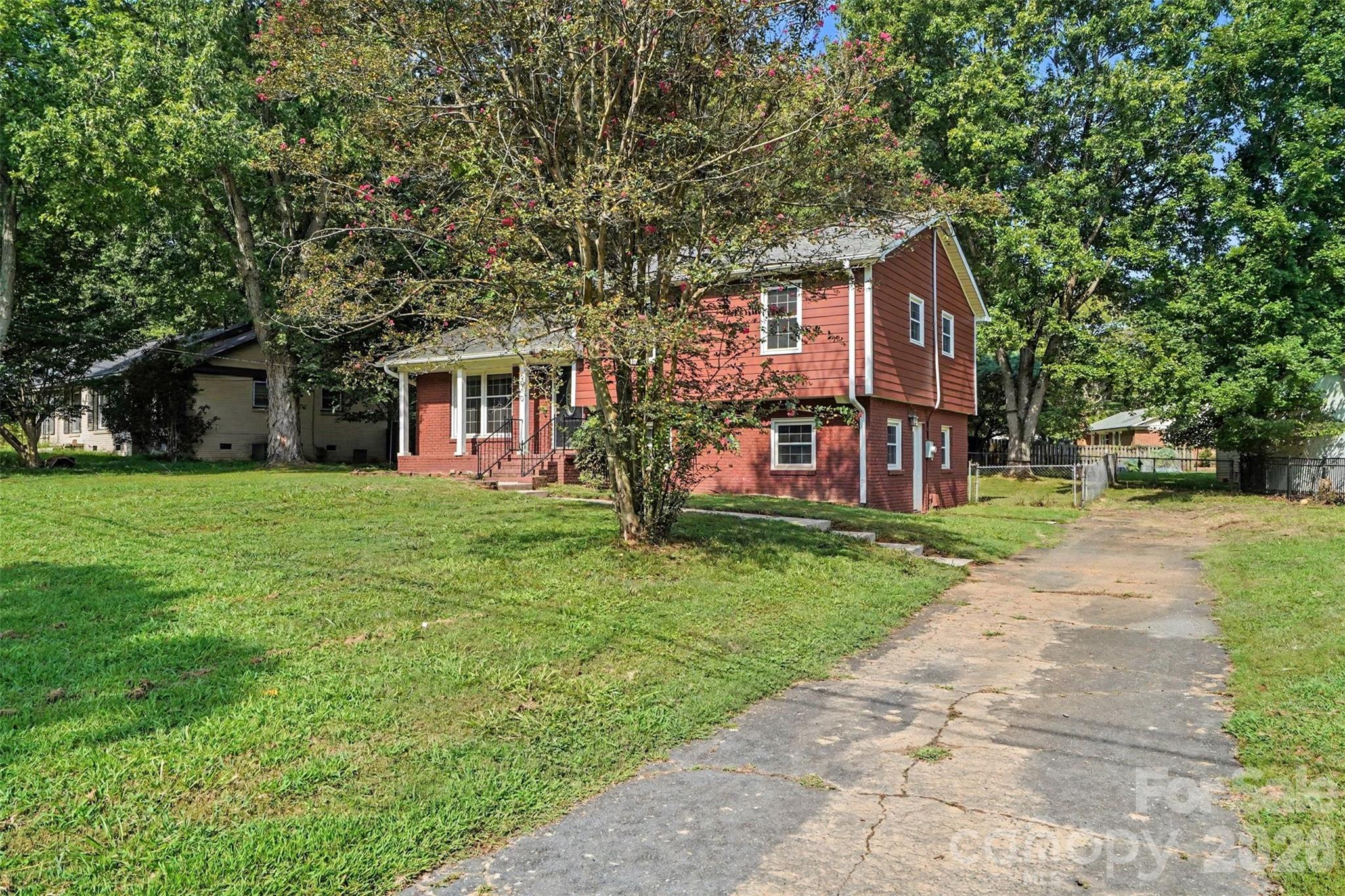 6910 Wrentree Drive Property Photo 22