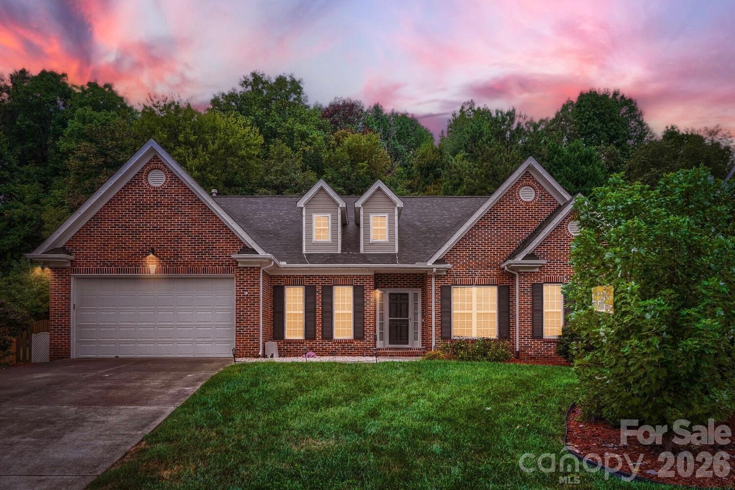 12015 Hampton Place Drive Property Photo 1