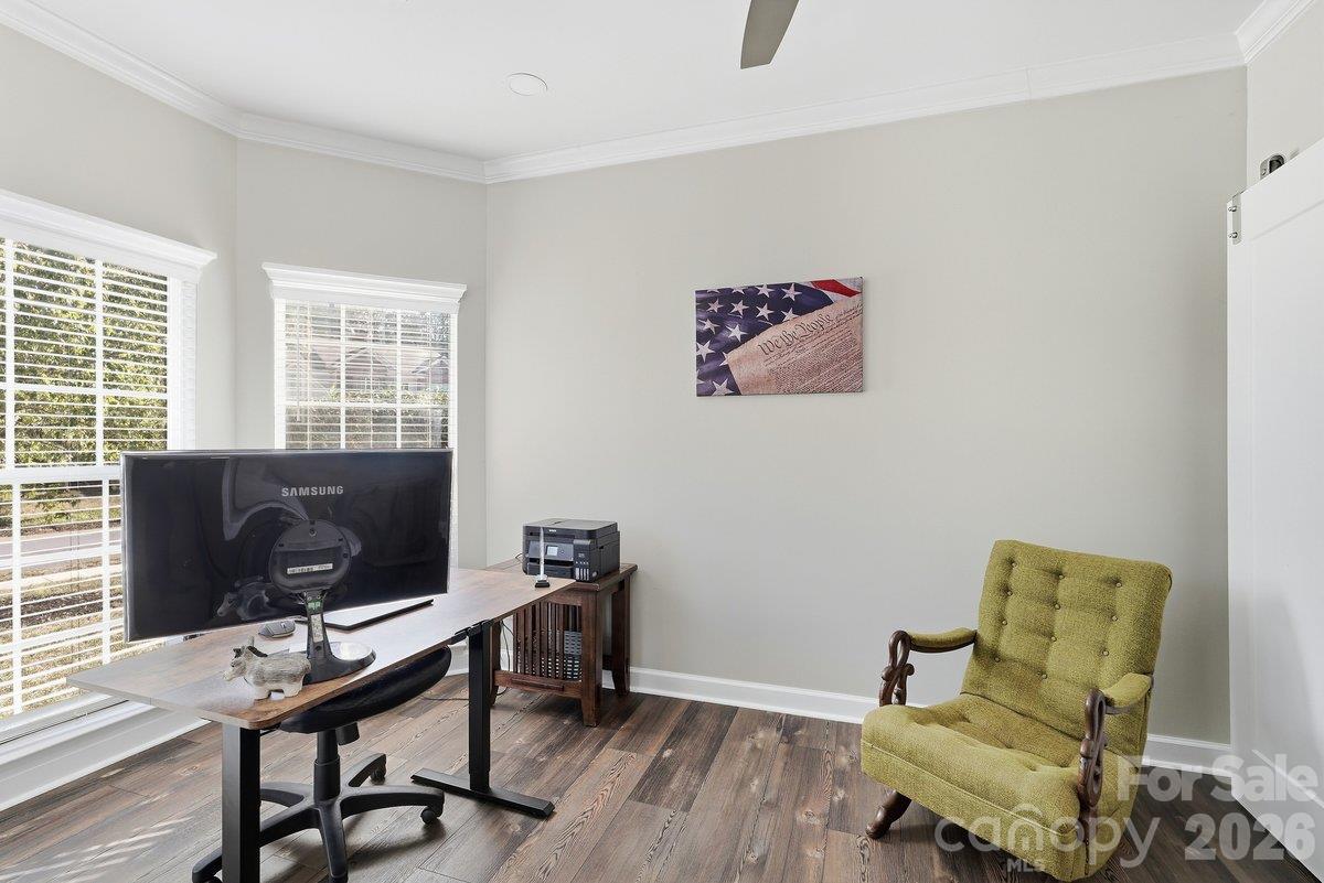 1008 Grayscroft Drive Property Photo 14