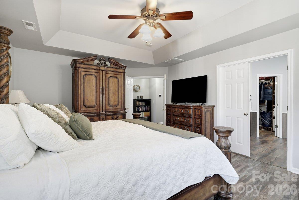 1008 Grayscroft Drive Property Photo 21