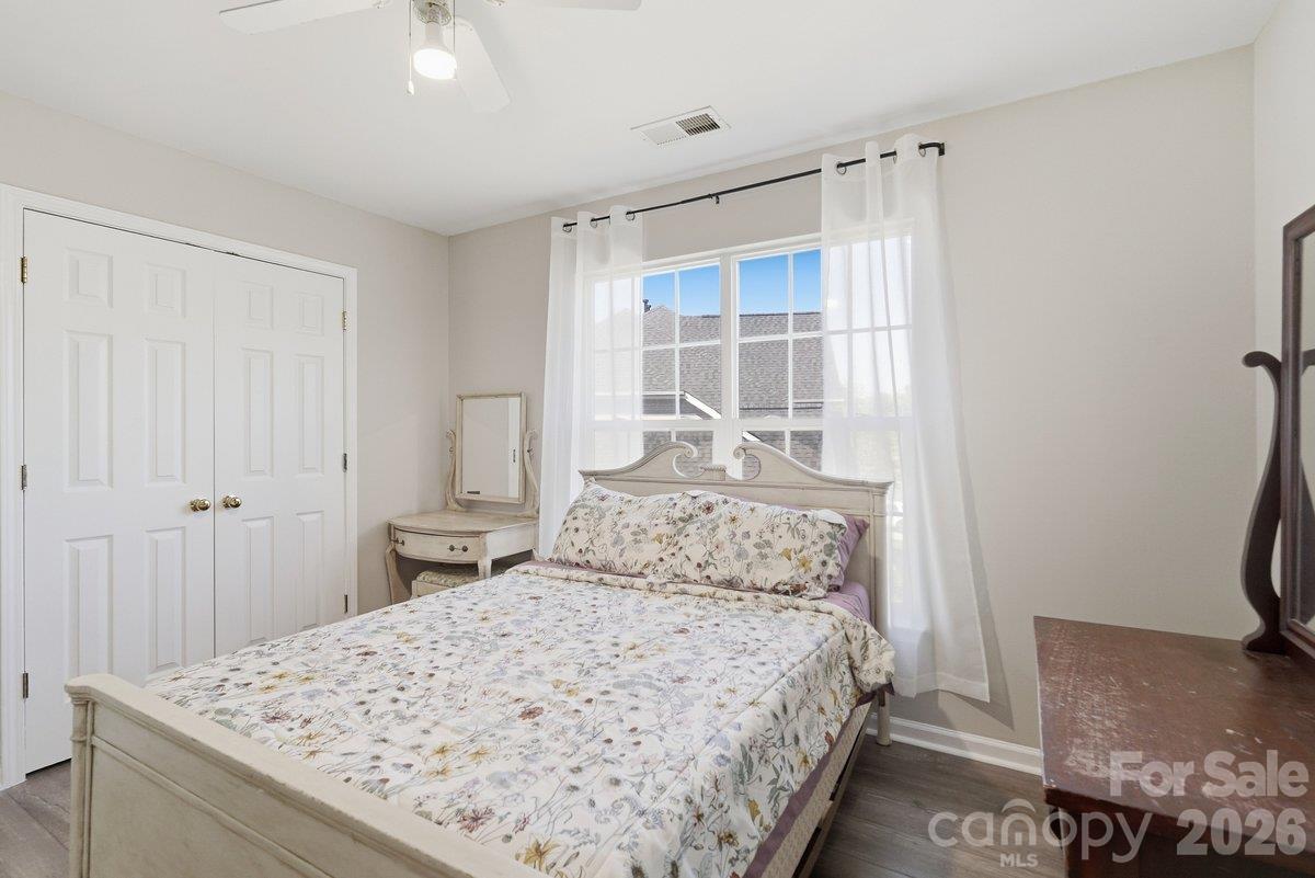 1008 Grayscroft Drive Property Photo 25
