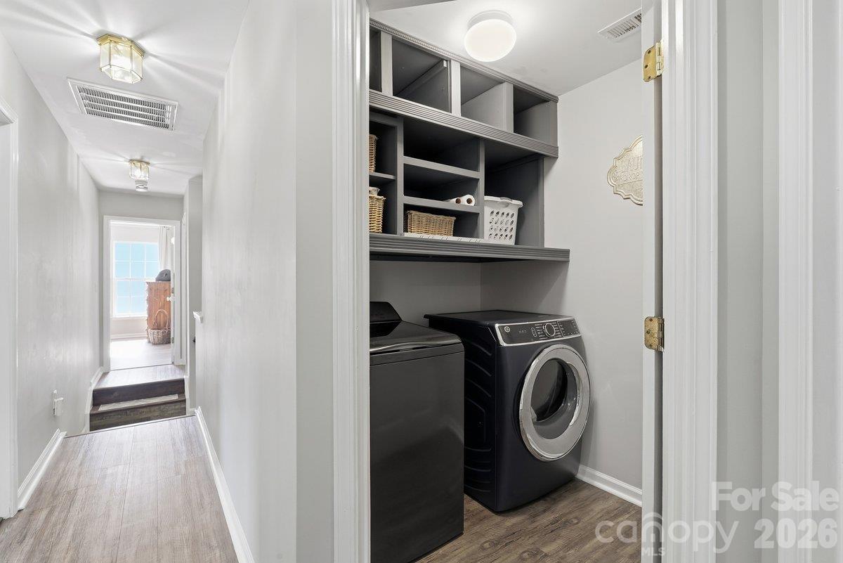 1008 Grayscroft Drive Property Photo 33