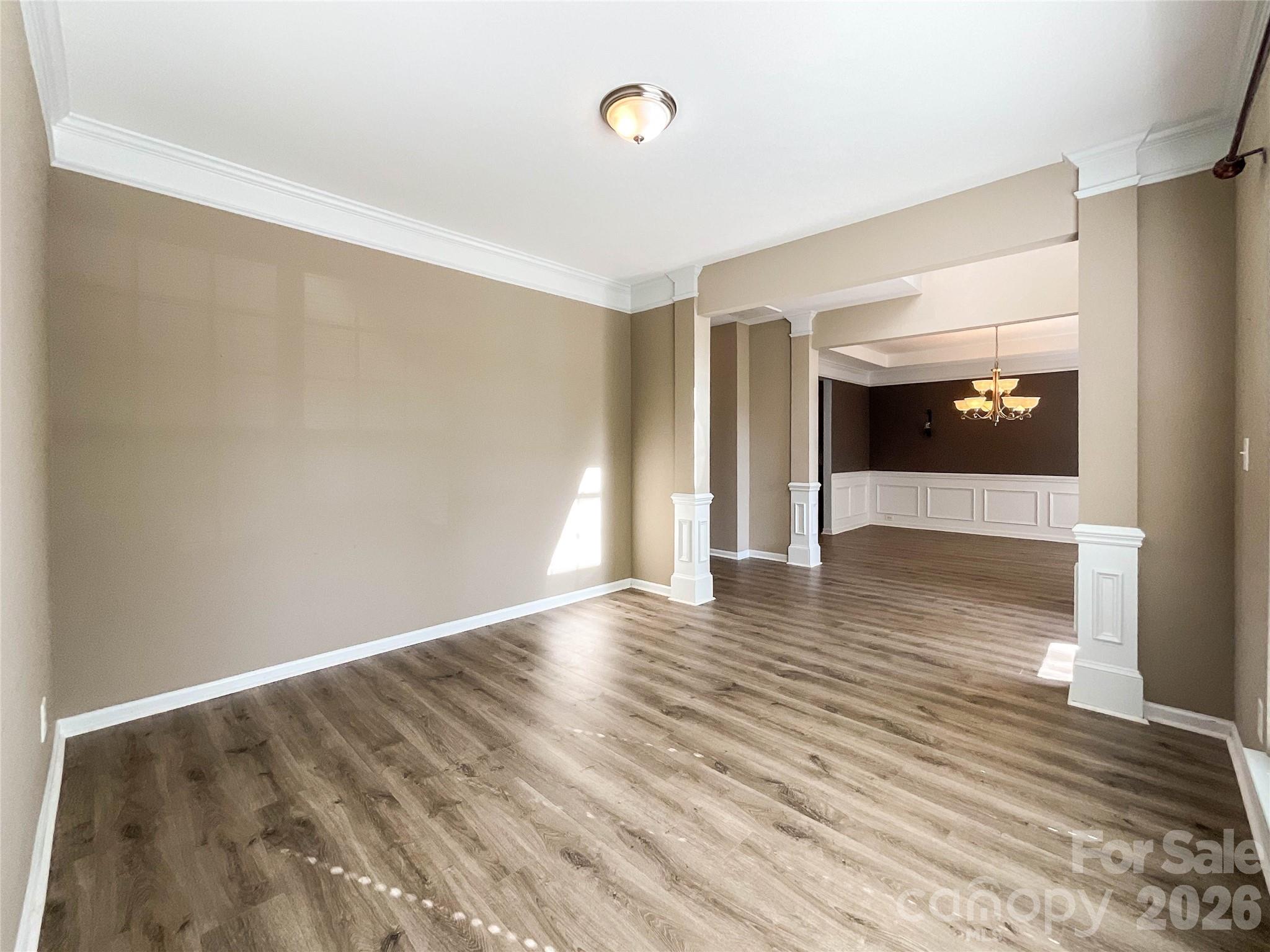 1112 Tranquil Falls Lane Property Photo 5