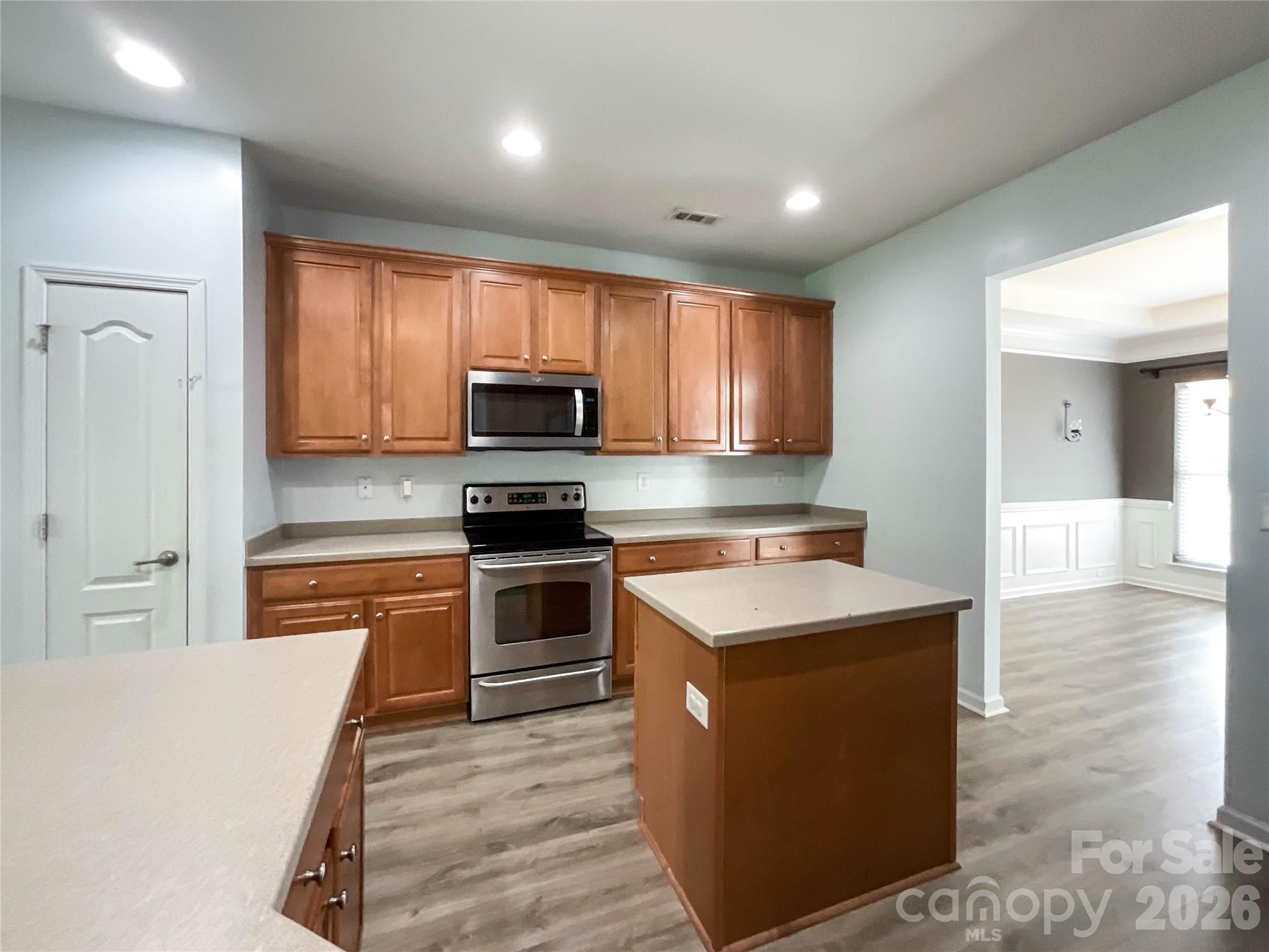 1112 Tranquil Falls Lane Property Photo 12