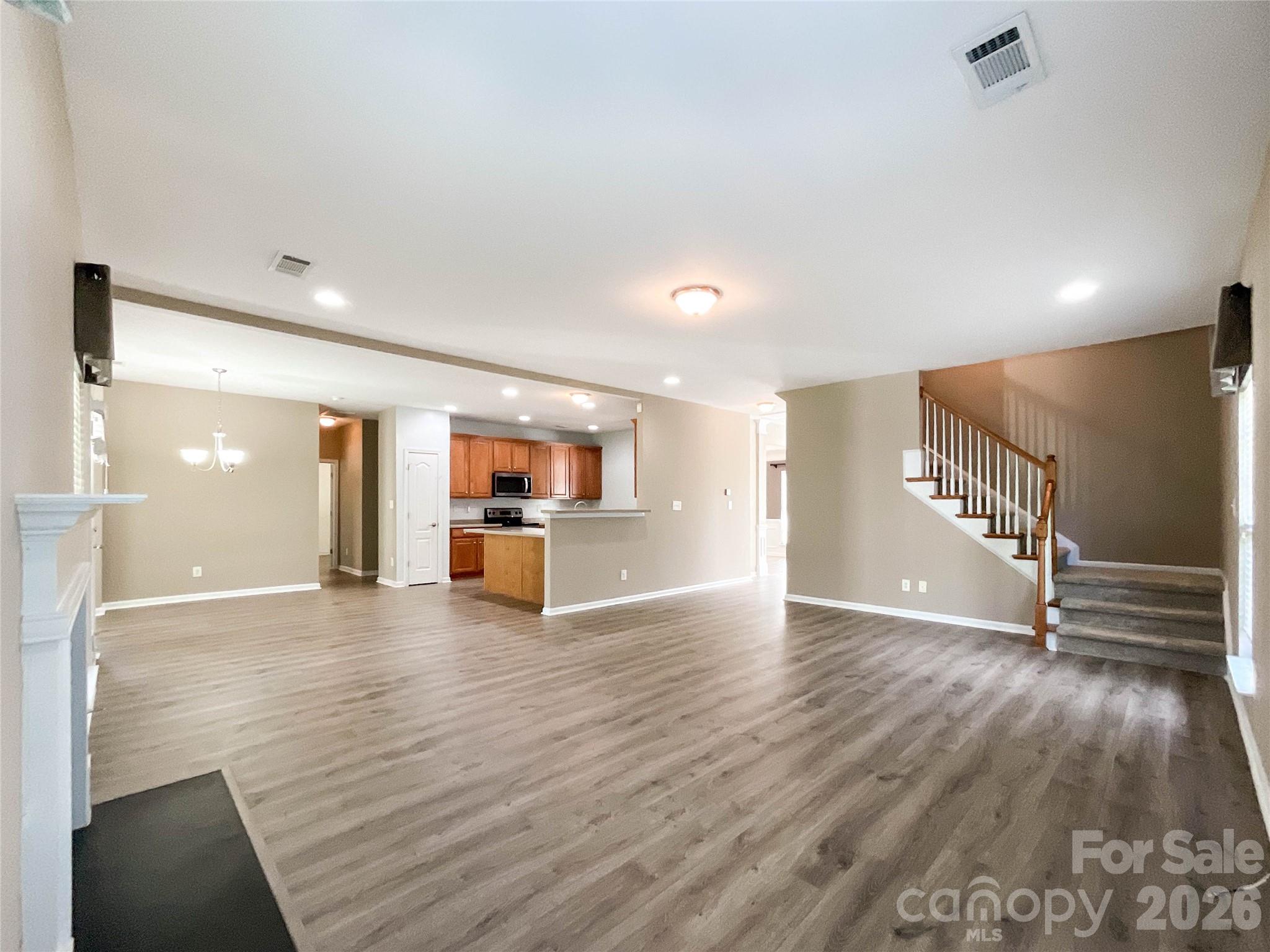 1112 Tranquil Falls Lane Property Photo 17