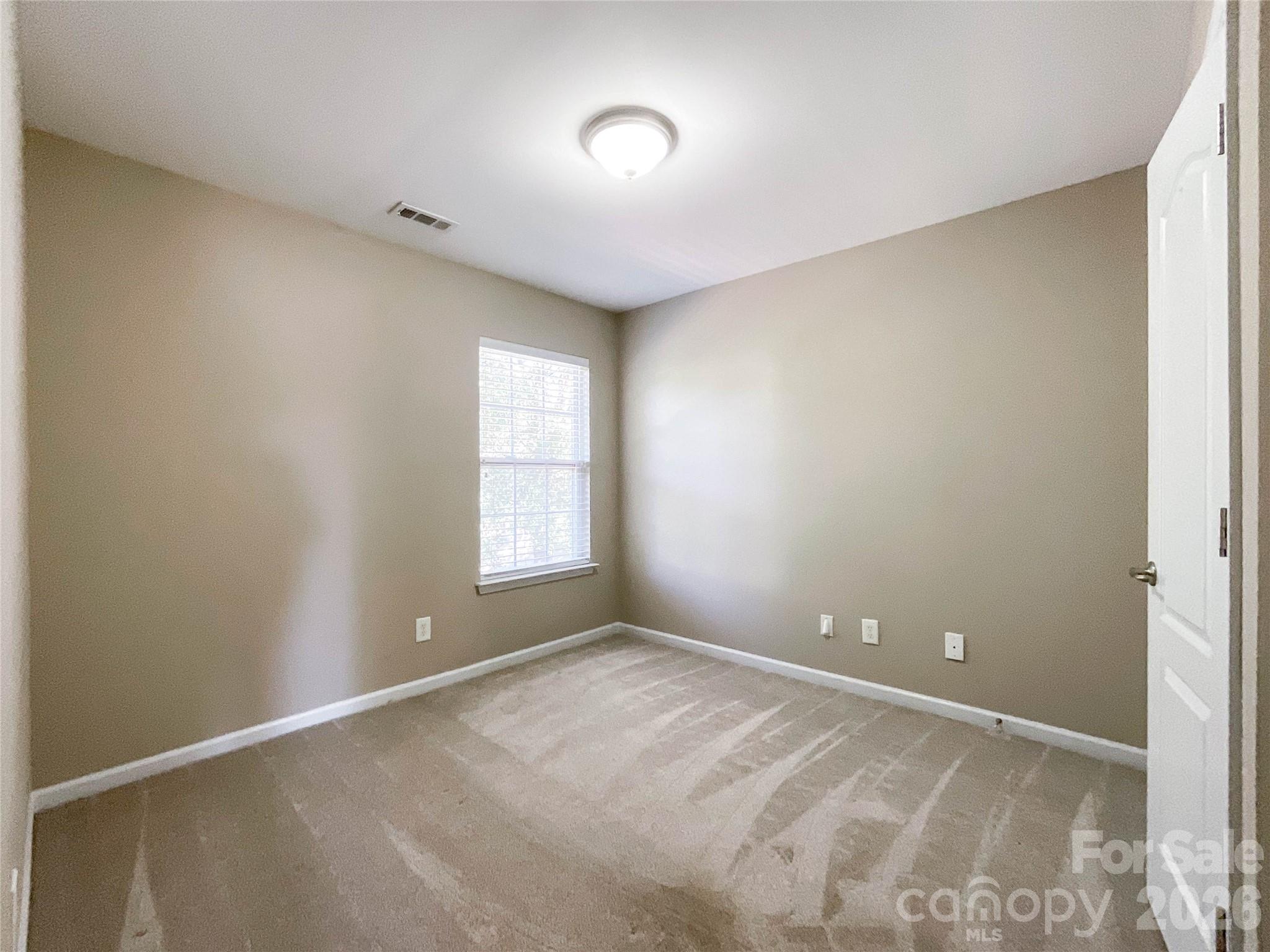 1112 Tranquil Falls Lane Property Photo 28