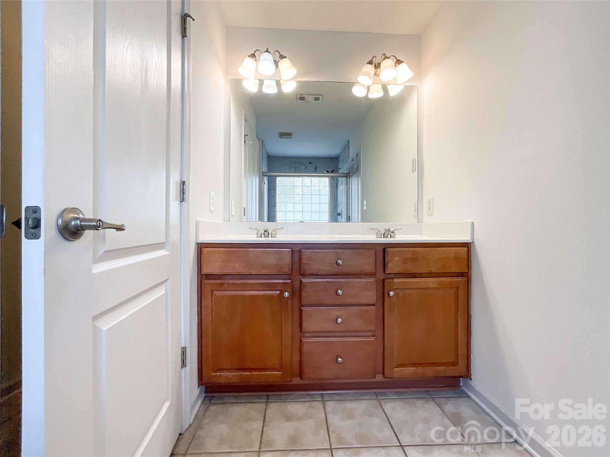 1112 Tranquil Falls Lane Property Photo 35