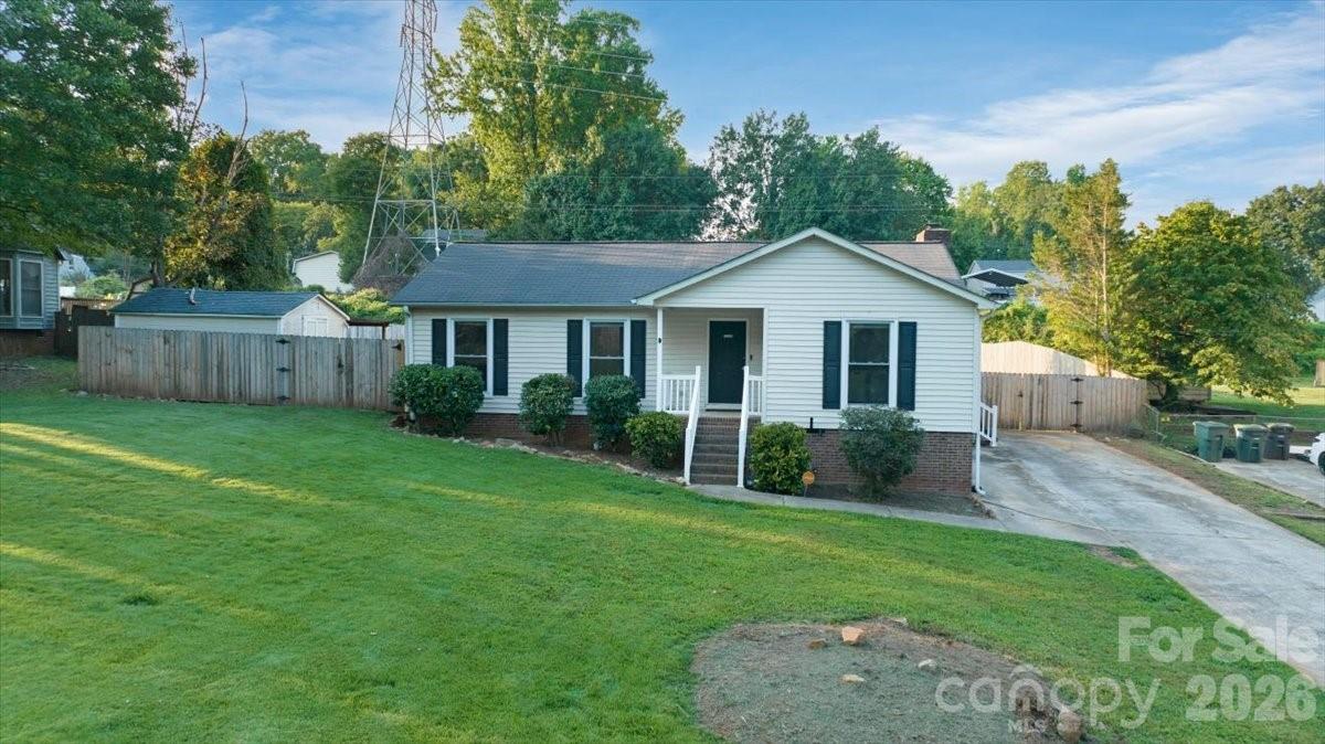 2508 Amity Avenue Property Photo 6