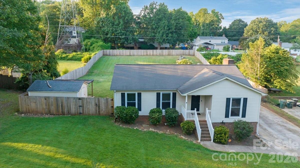 2508 Amity Avenue Property Photo 7