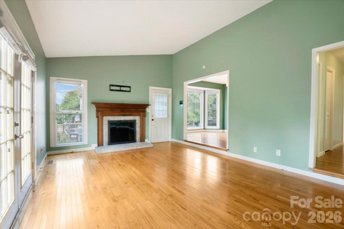 2508 Amity Avenue Property Photo 12