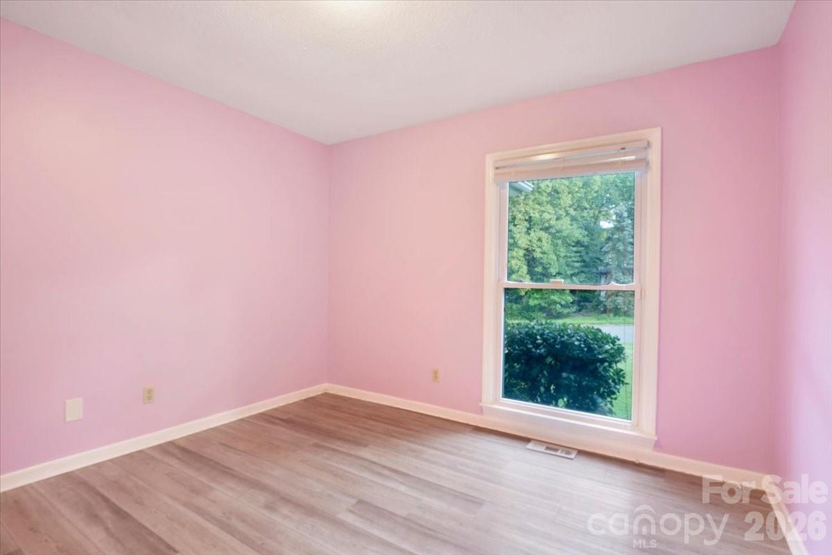 2508 Amity Avenue Property Photo 25