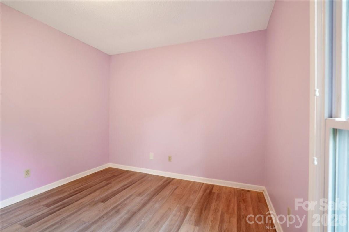 2508 Amity Avenue Property Photo 26