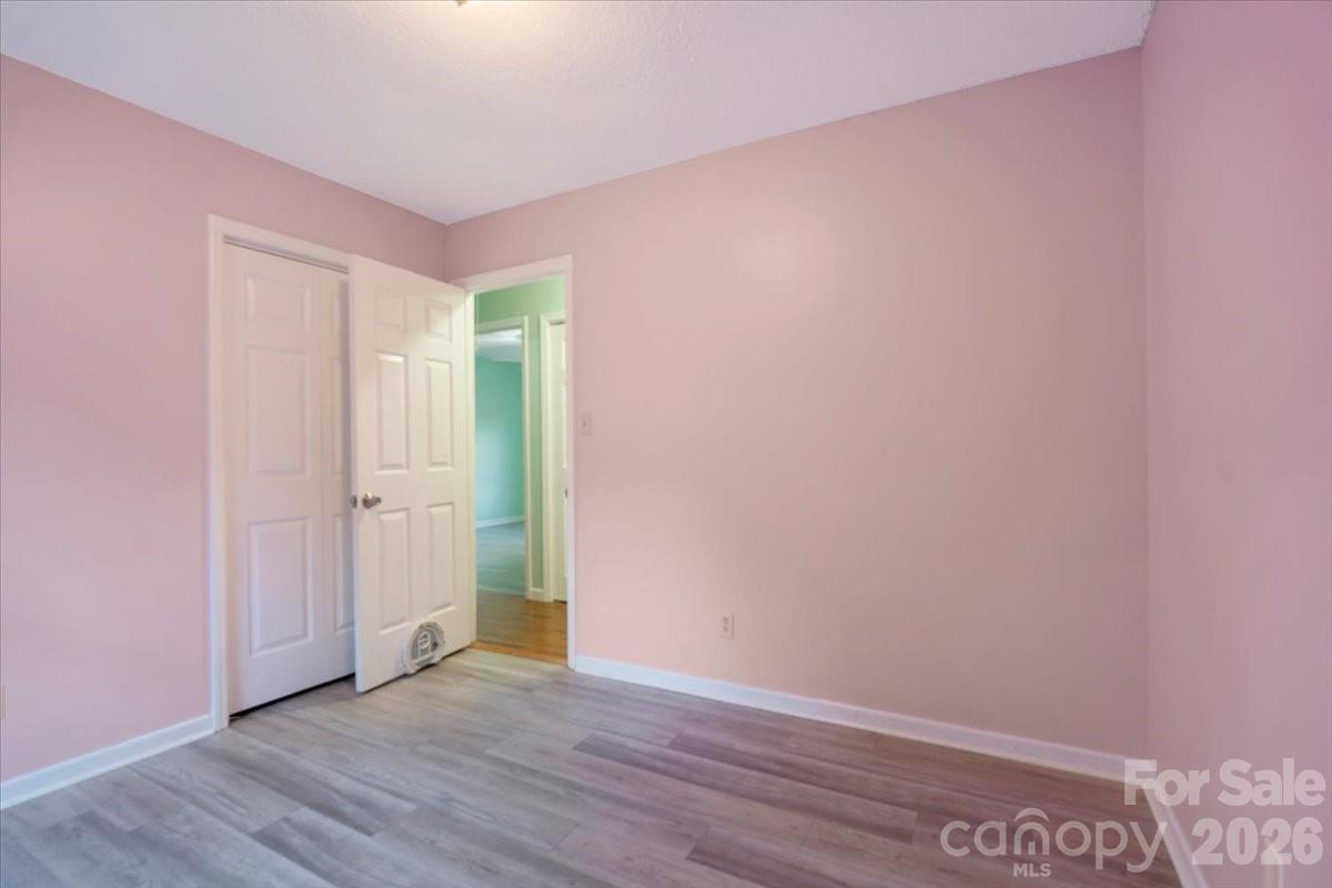 2508 Amity Avenue Property Photo 27