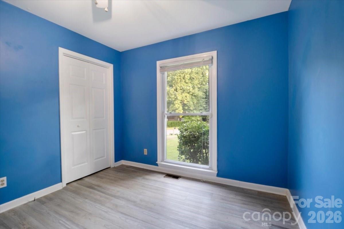 2508 Amity Avenue Property Photo 29