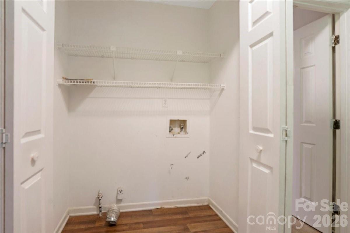 2508 Amity Avenue Property Photo 31