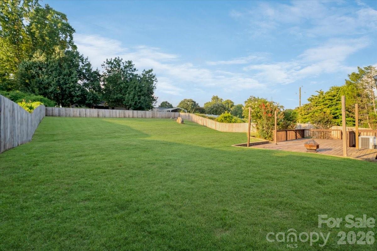 2508 Amity Avenue Property Photo 41