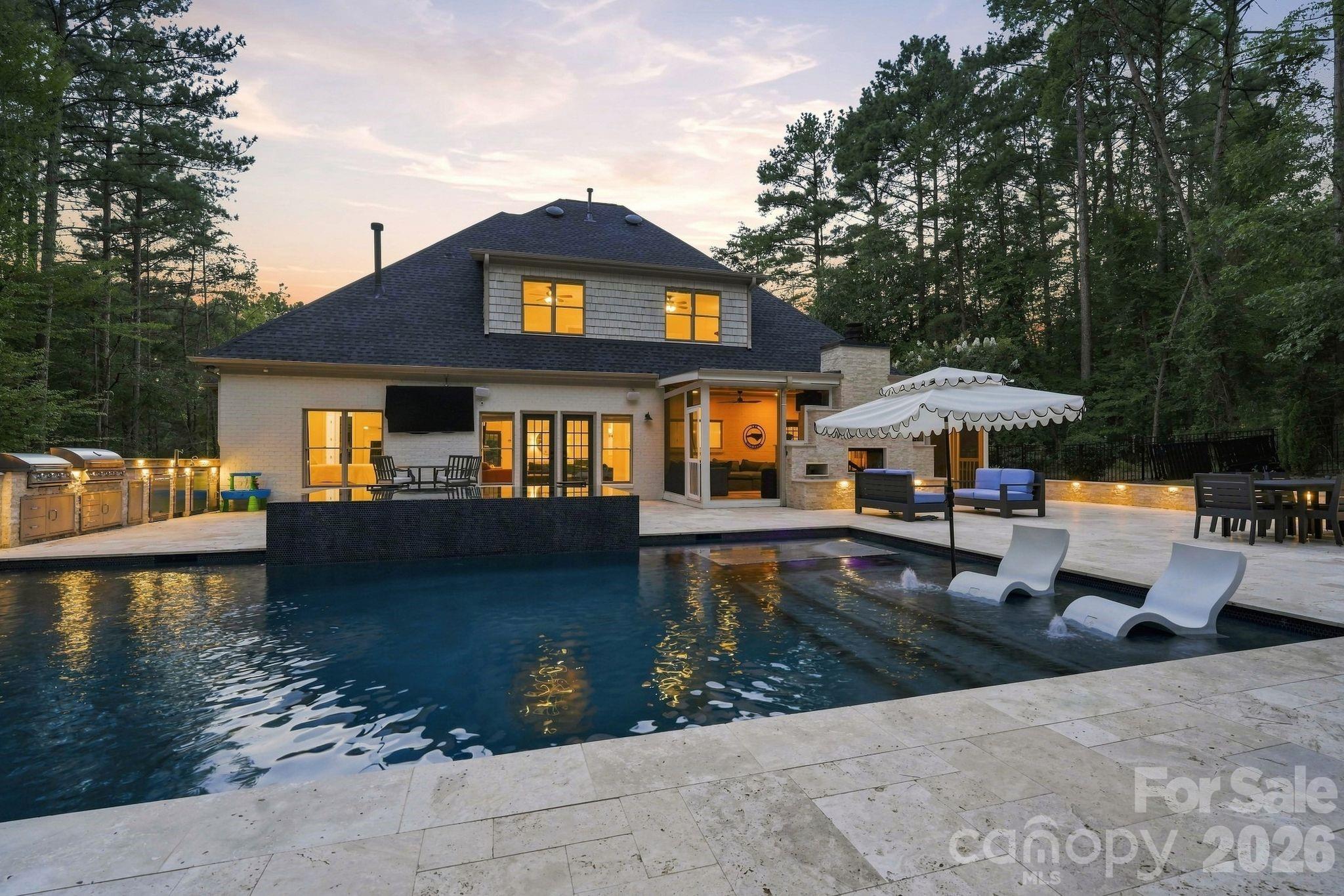 108 Dunn Ross Court Property Photo 2