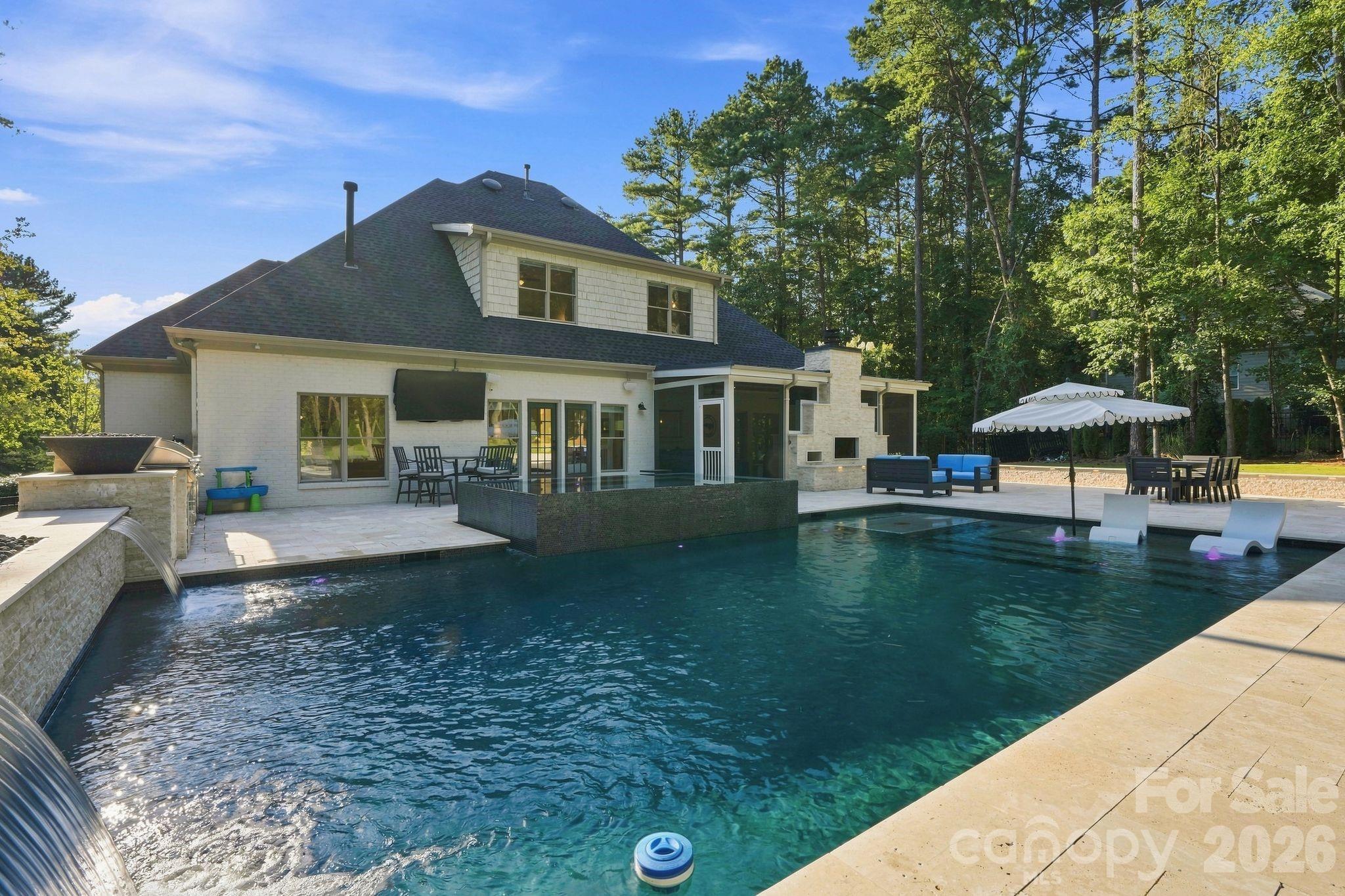 108 Dunn Ross Court Property Photo 23