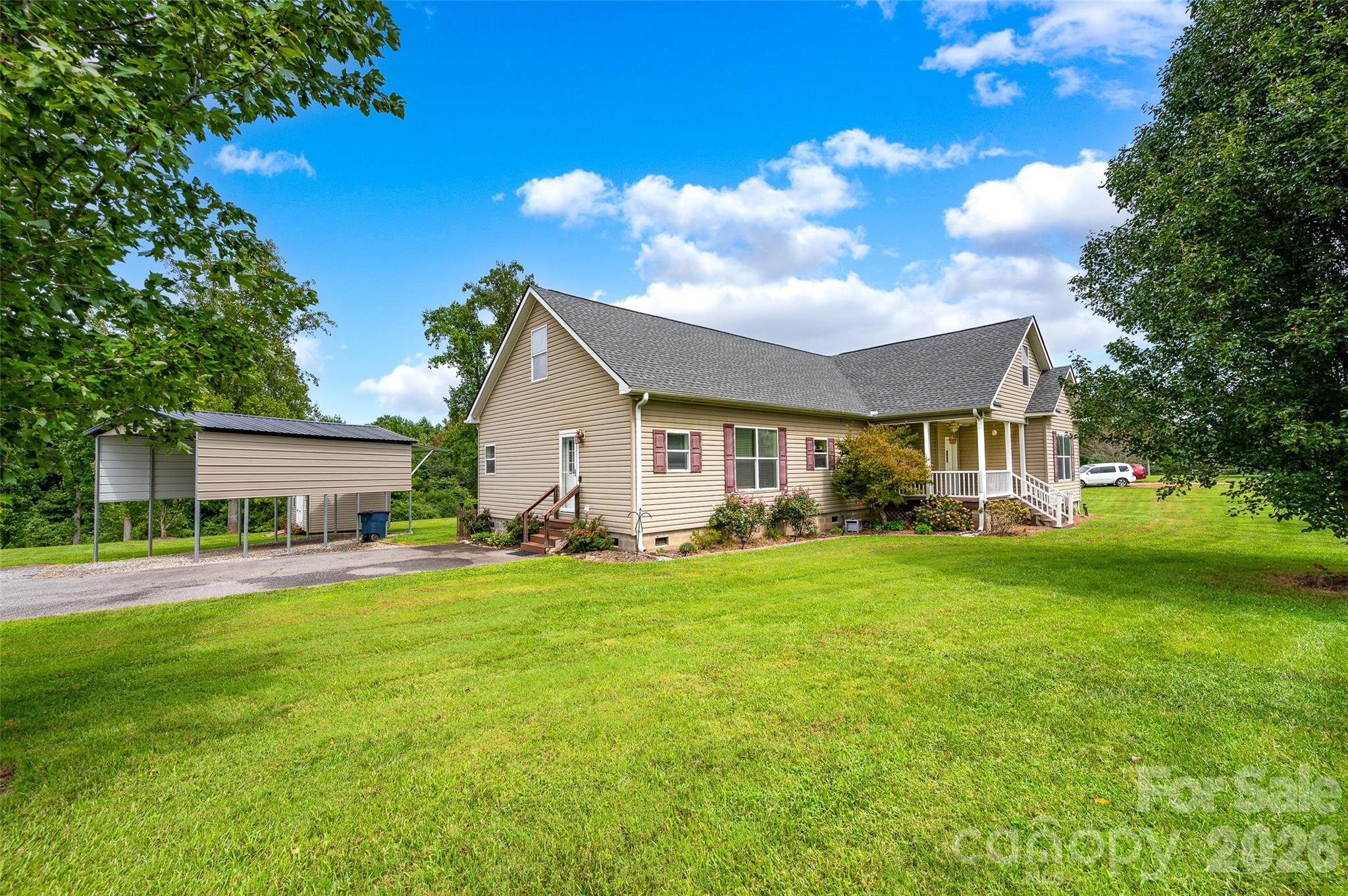 326 Dowell Road Property Photo 2