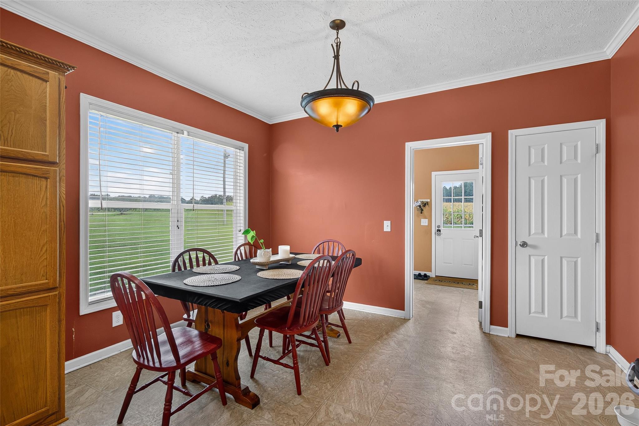 326 Dowell Road Property Photo 6