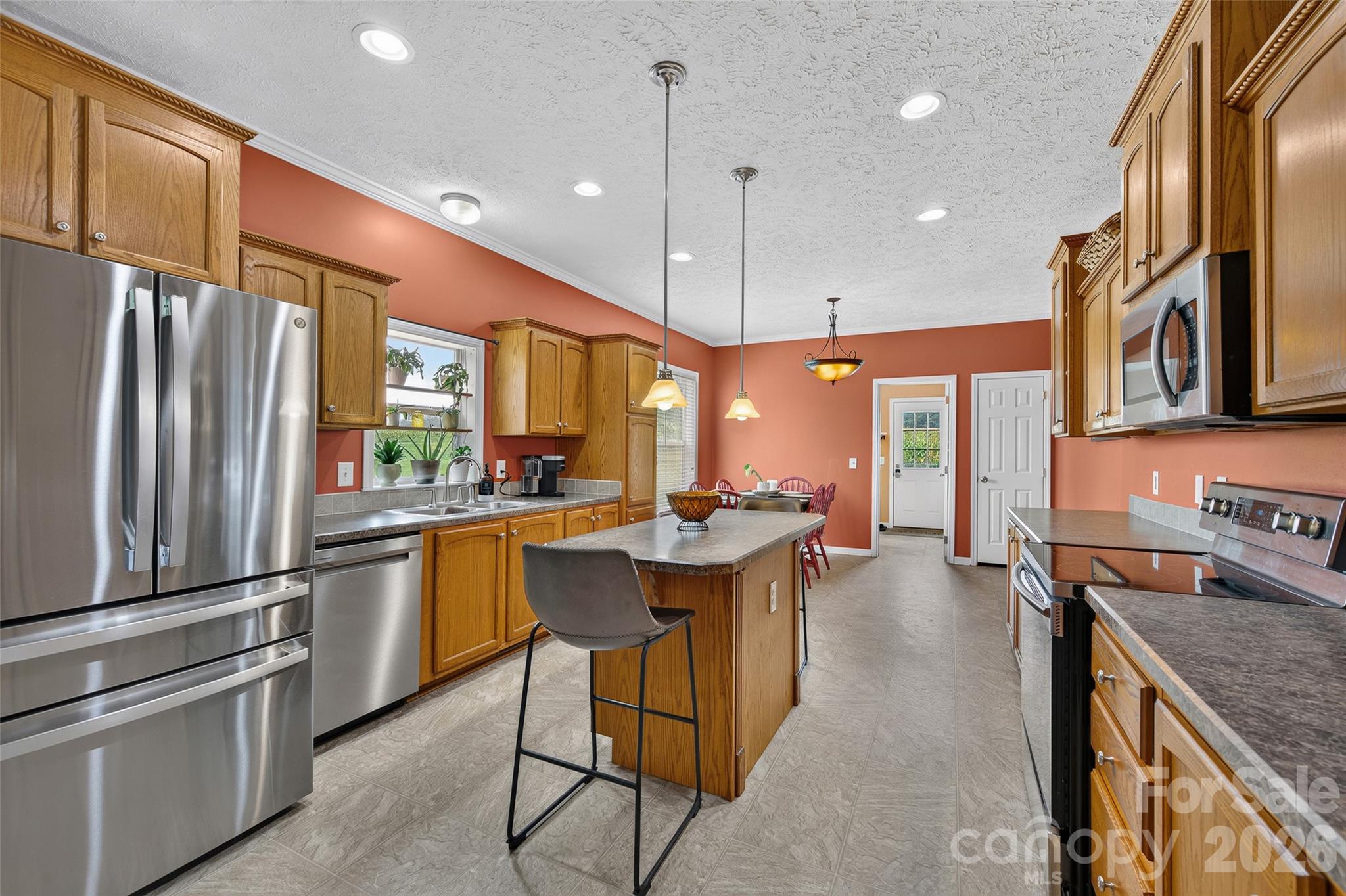 326 Dowell Road Property Photo 8