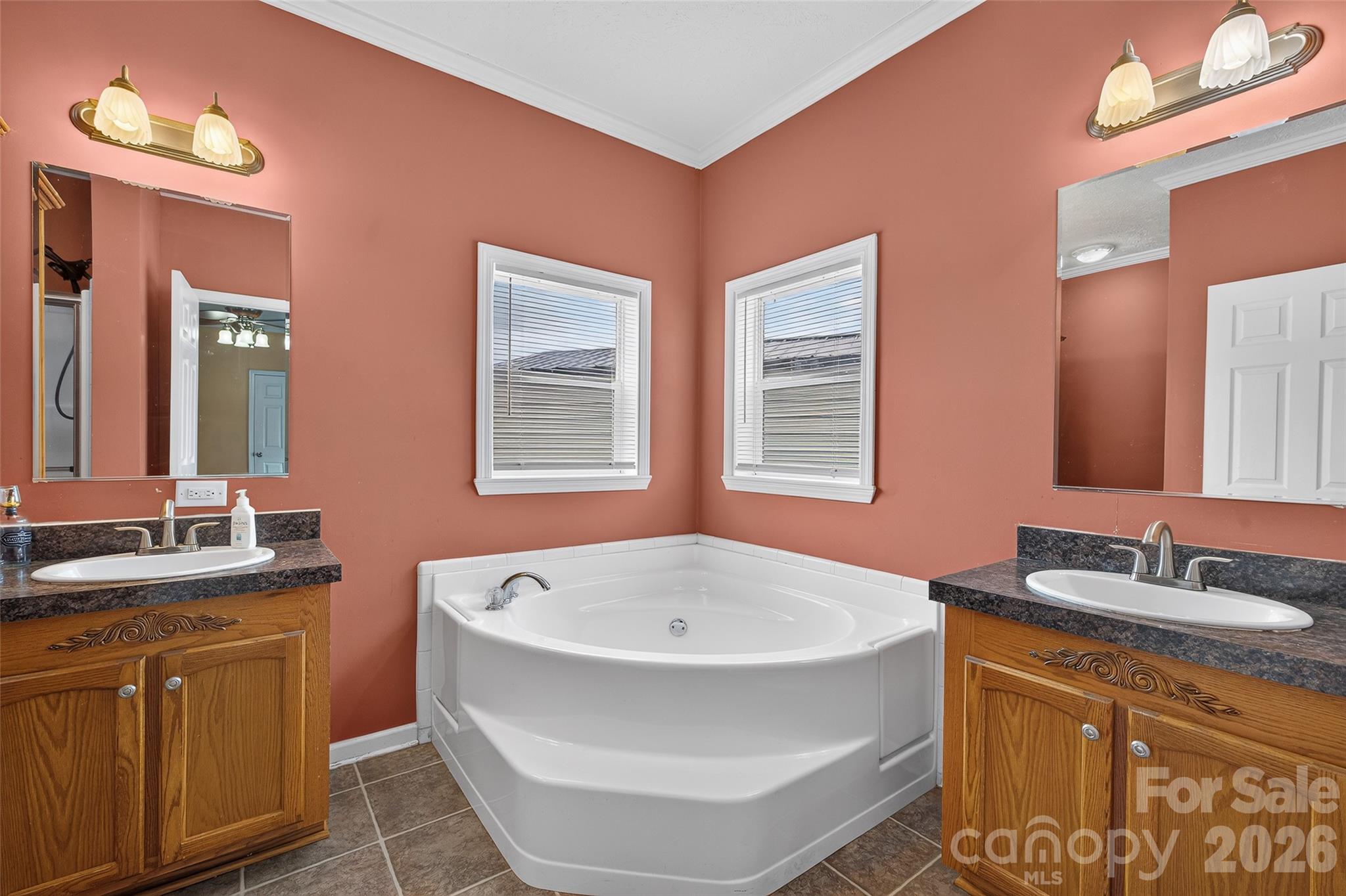 326 Dowell Road Property Photo 12