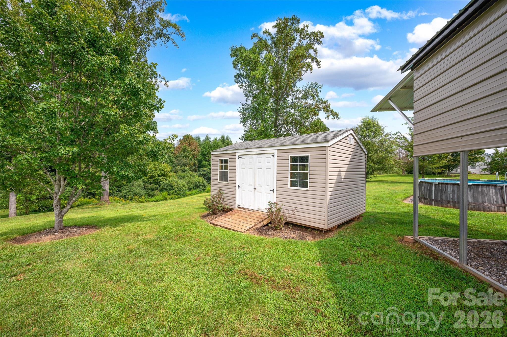 326 Dowell Road Property Photo 26