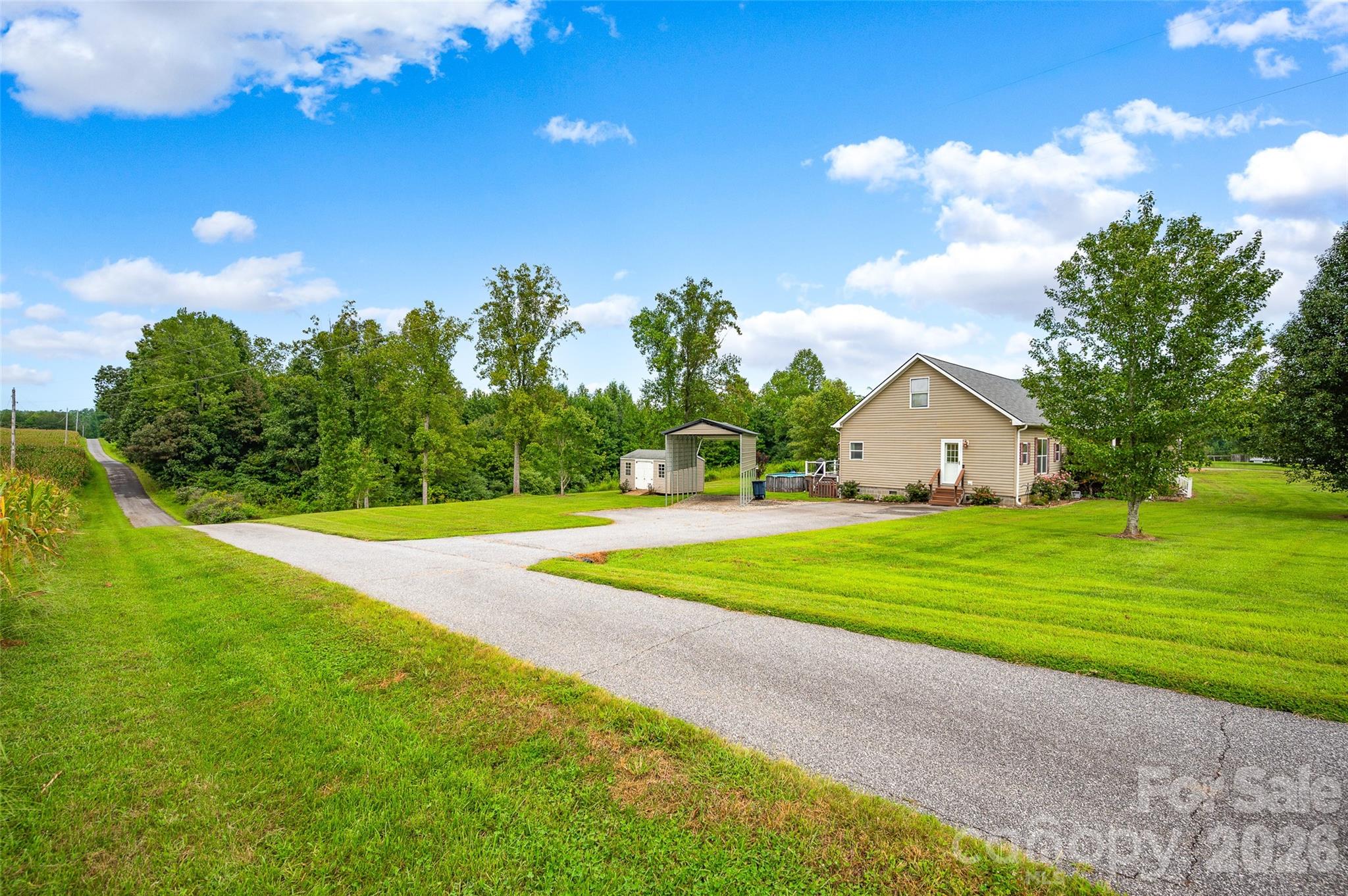 326 Dowell Road Property Photo 28