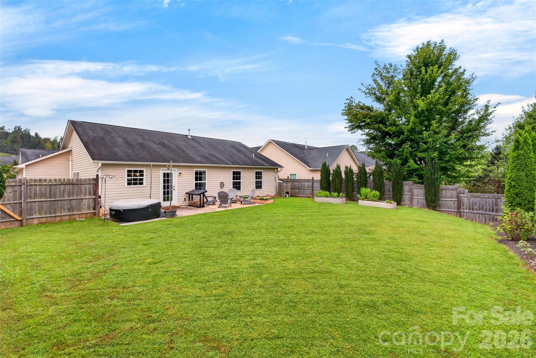 105 Creekwalk Lane Property Photo 6
