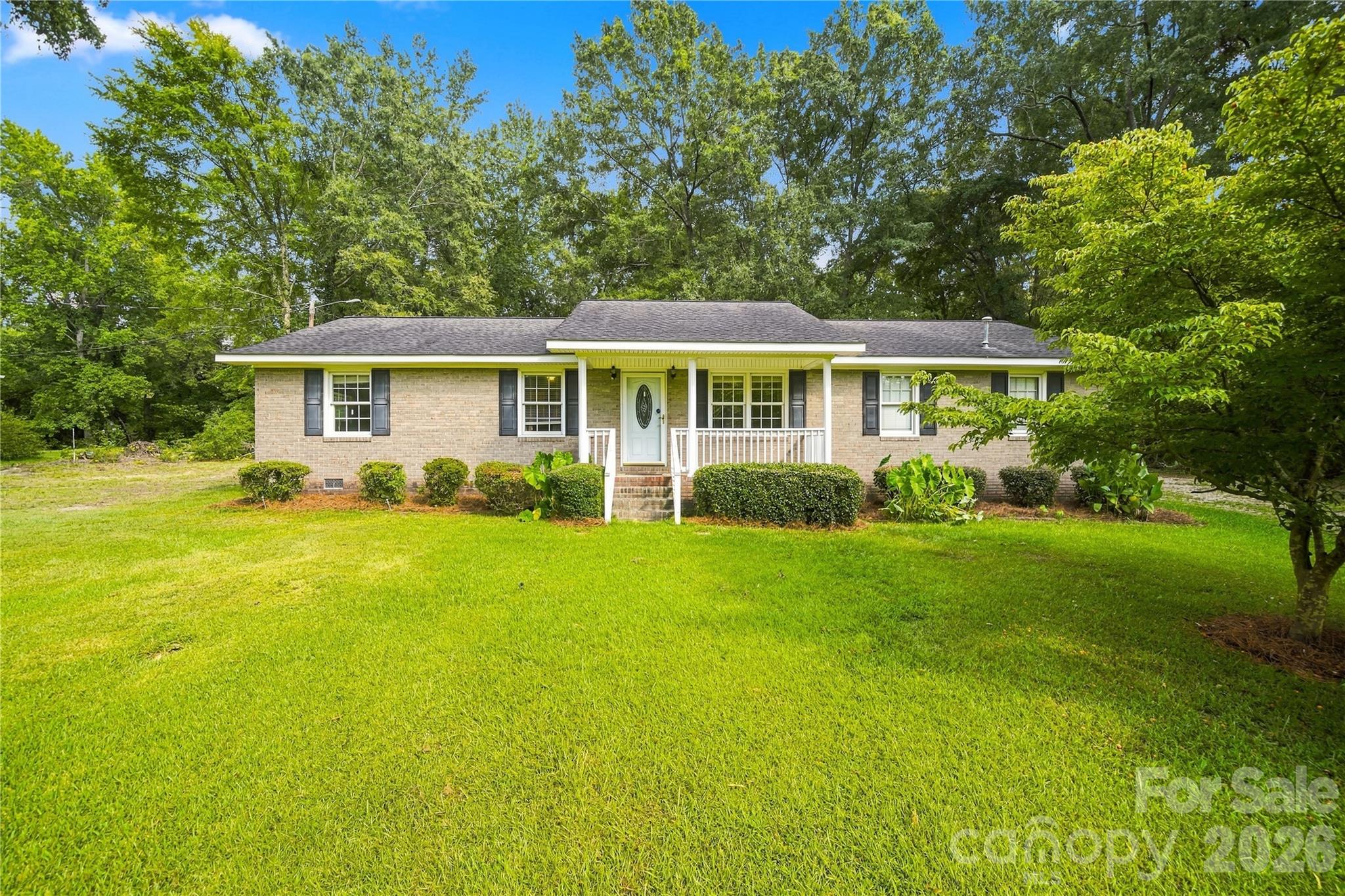 556 Oakhaven Drive Property Photo 1