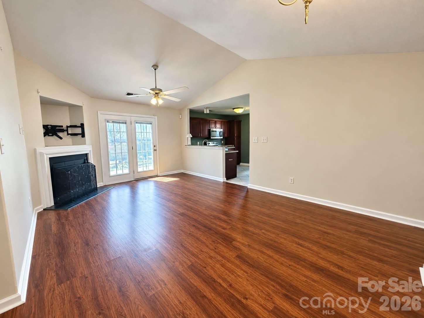 7303 Gasper Lane Property Photo 5