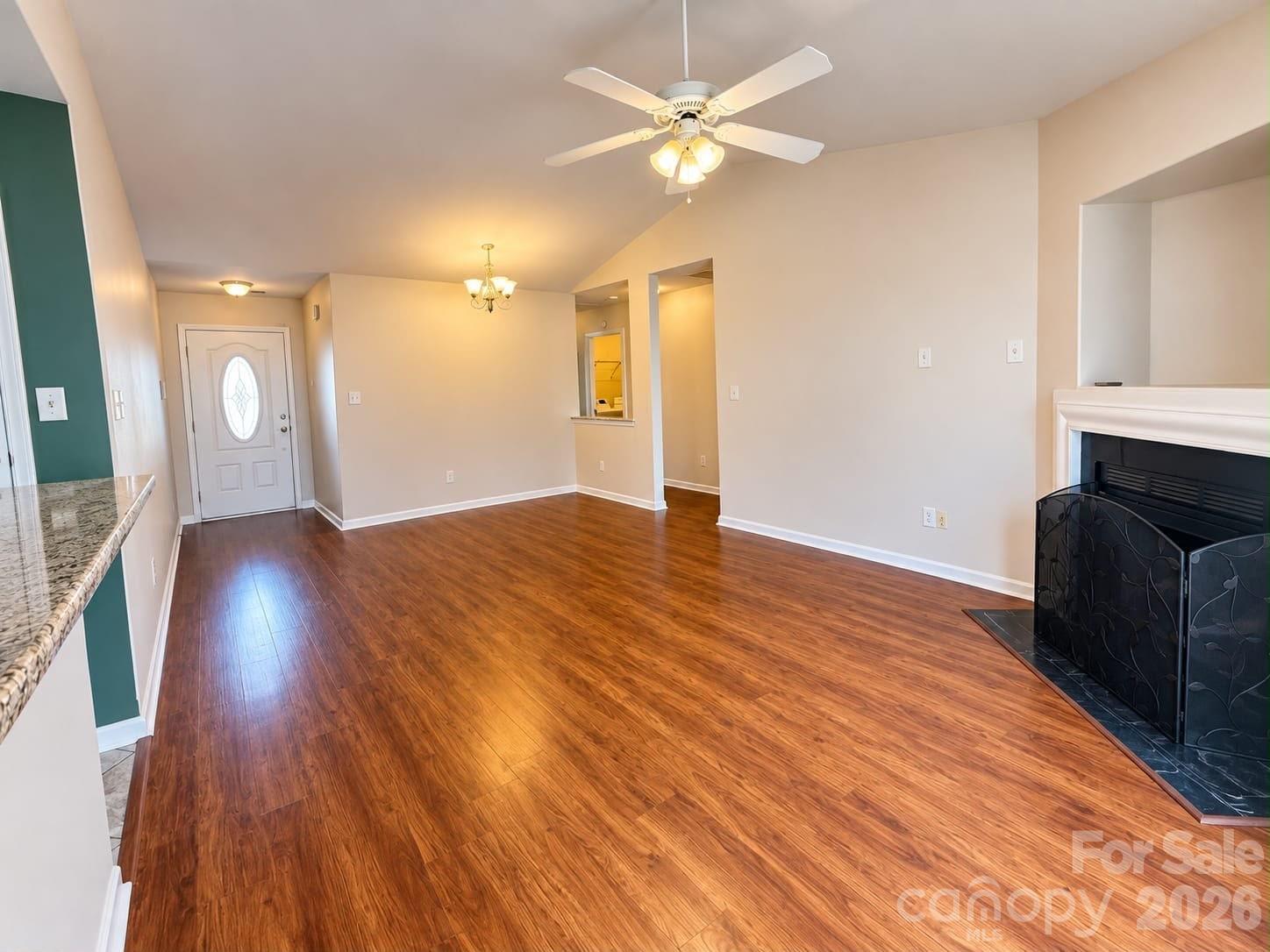 7303 Gasper Lane Property Photo 7