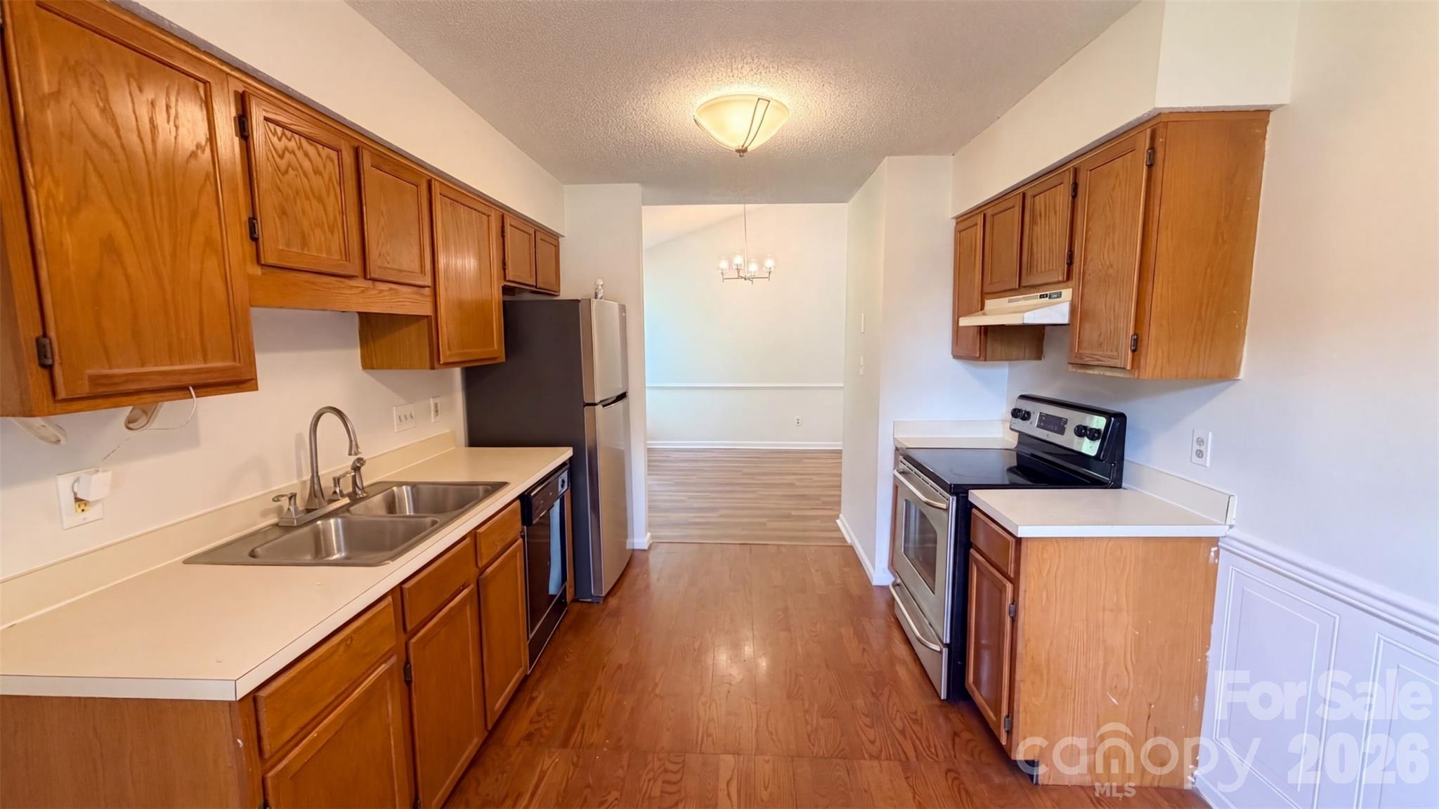 6223 Sunbridge Court Property Photo 6