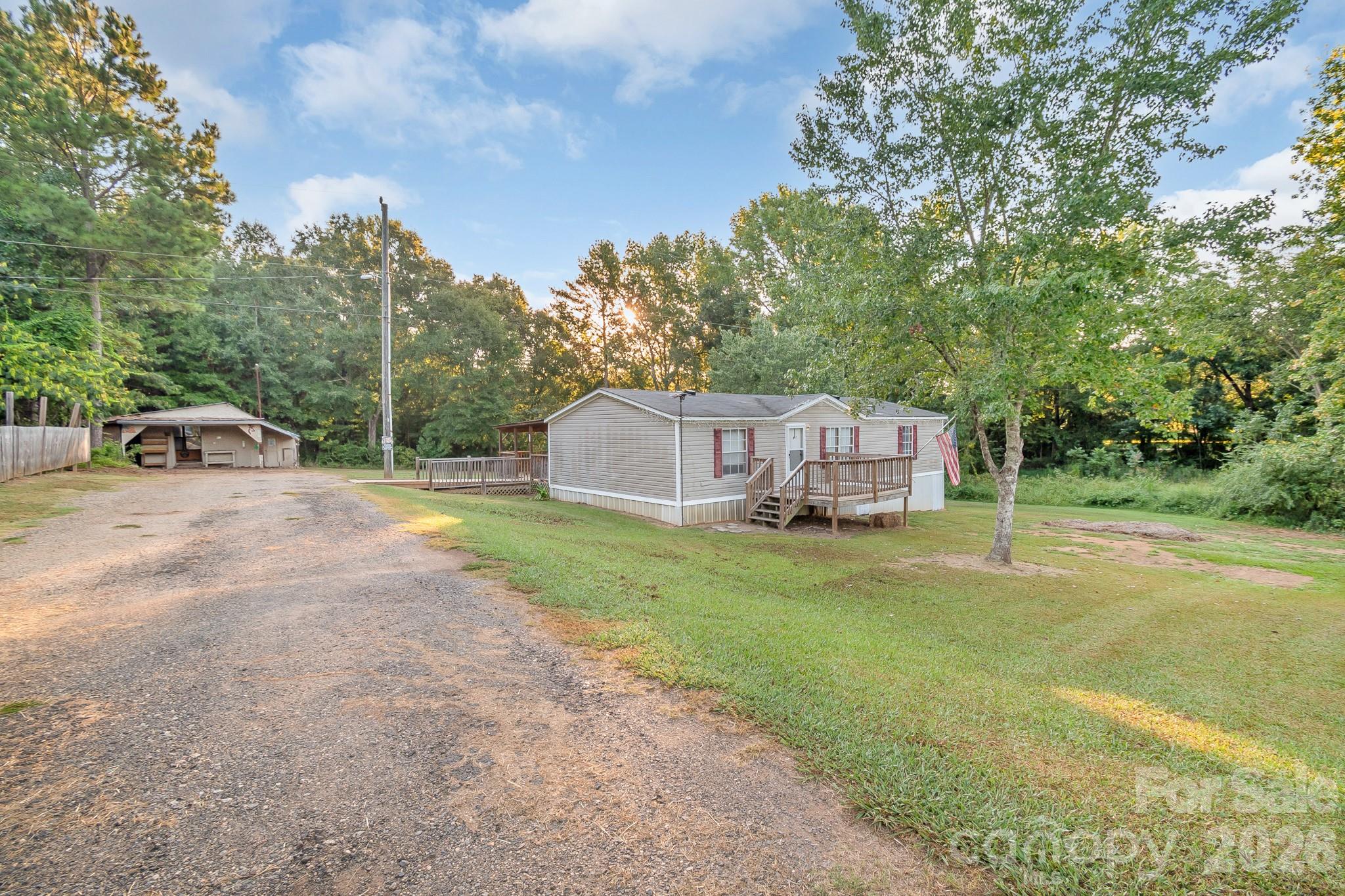 185 Coot Sistare Road Property Photo 2