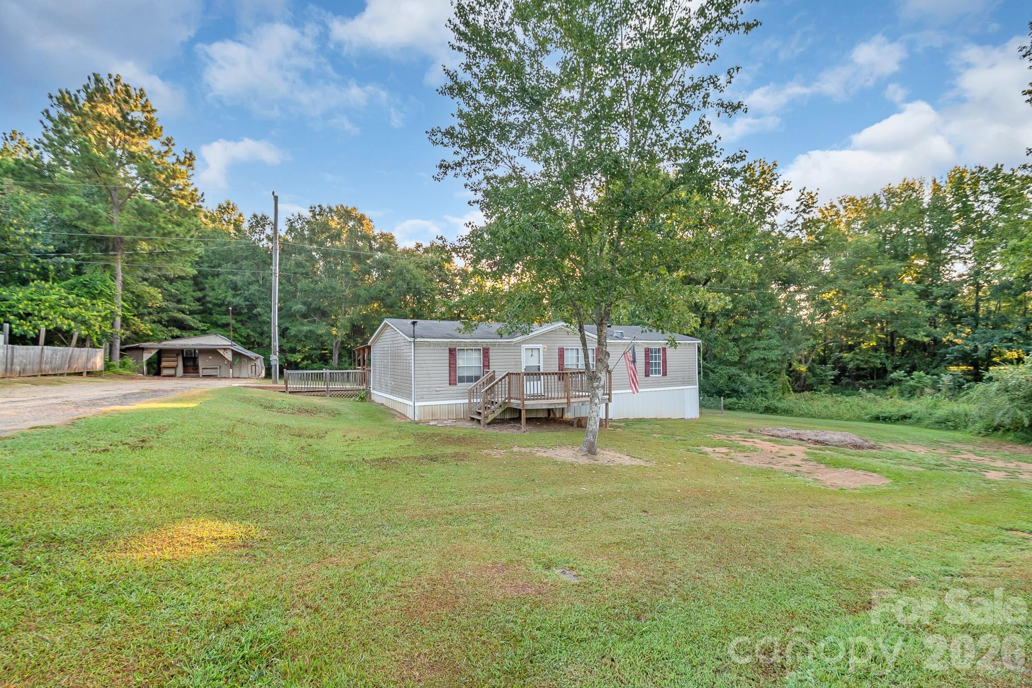 185 Coot Sistare Road Property Photo 4