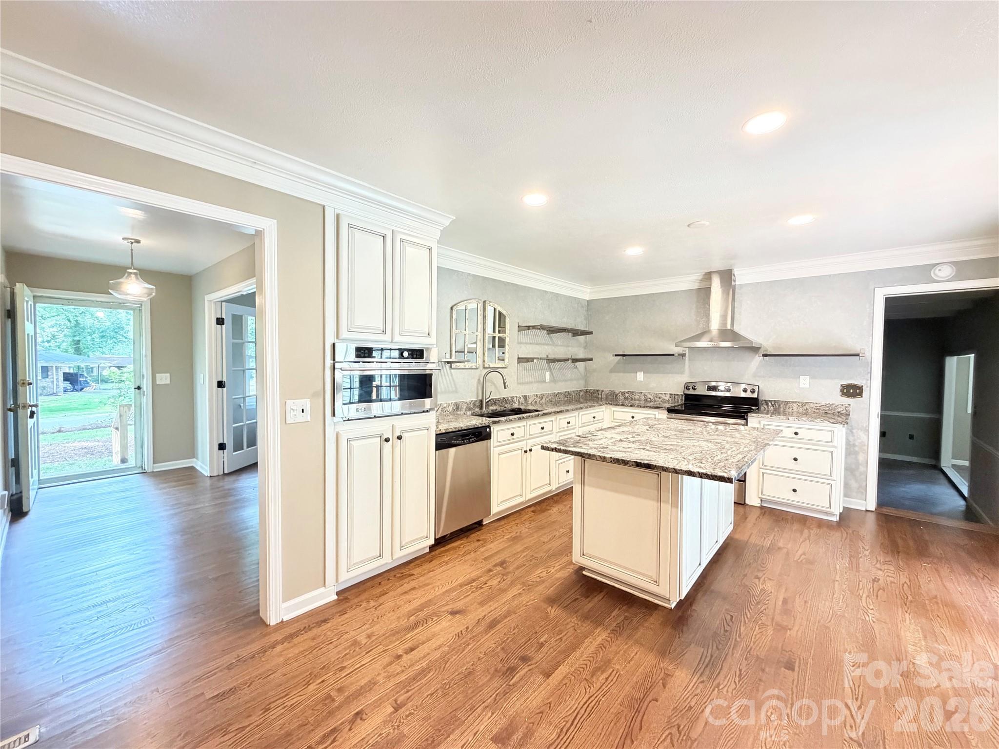 117 Robinson Avenue Property Photo 2