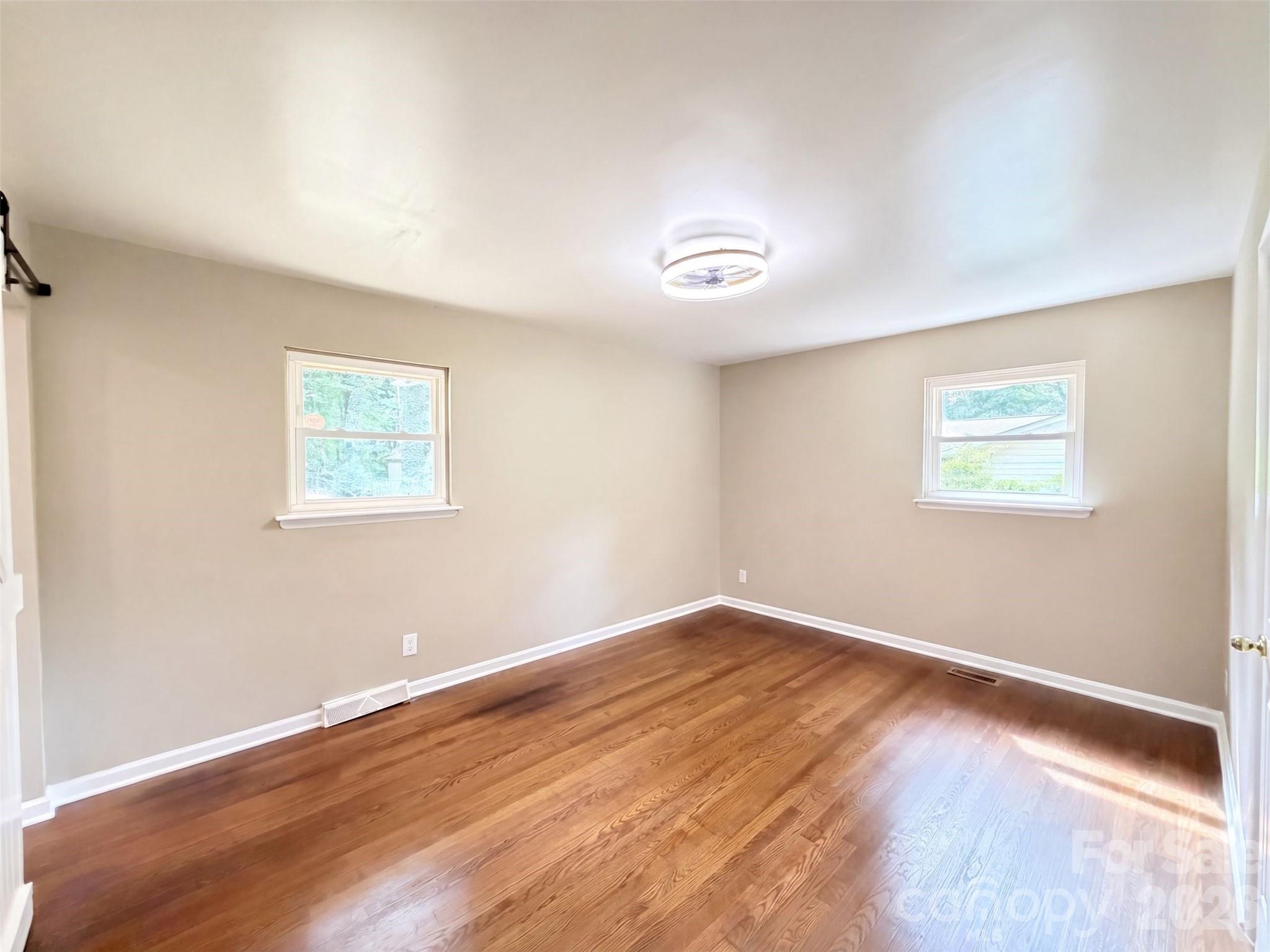 117 Robinson Avenue Property Photo 10