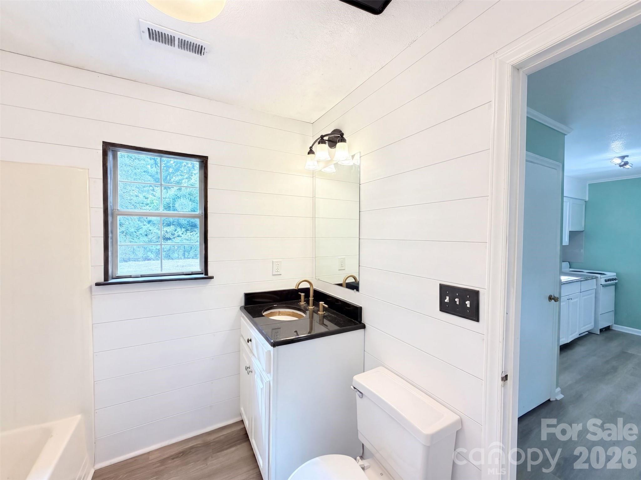117 Robinson Avenue Property Photo 15